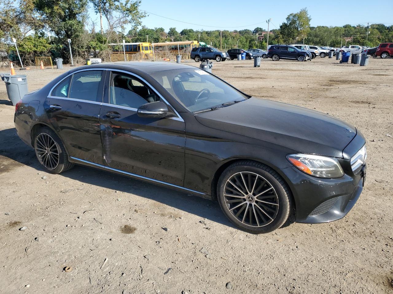 2019 Mercedes-Benz C 300 - Фото 4