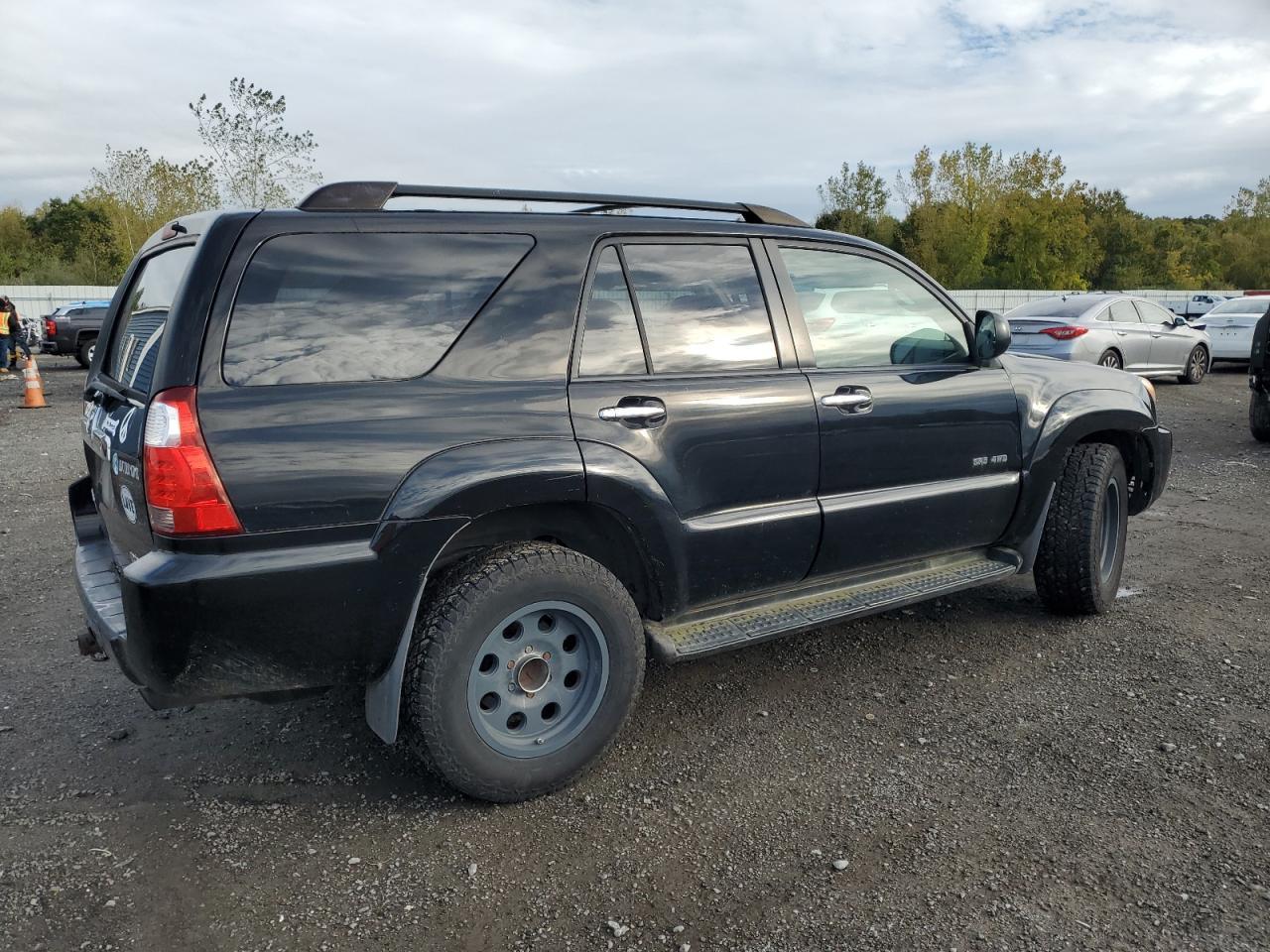 2007 Toyota 4Runner Sr5 - Image 3