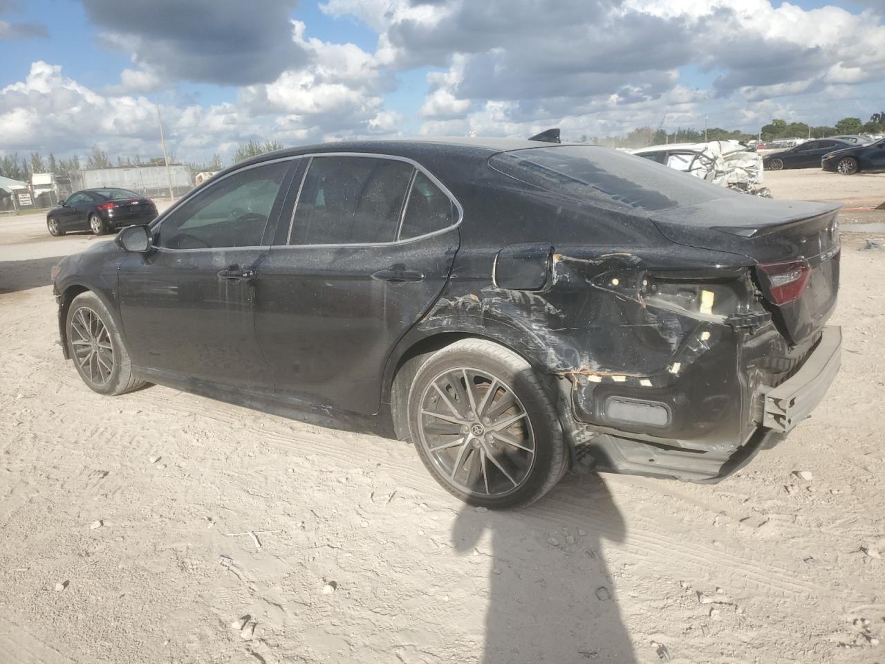 2021 Toyota Camry Se - Image 2