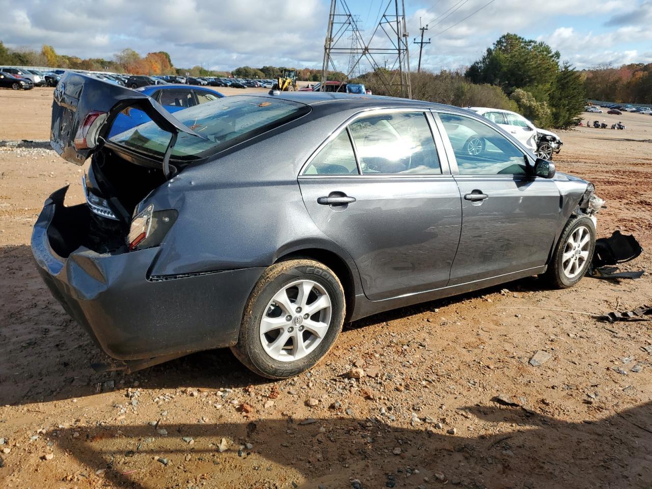 2010 Toyota Camry Base - Фото 3