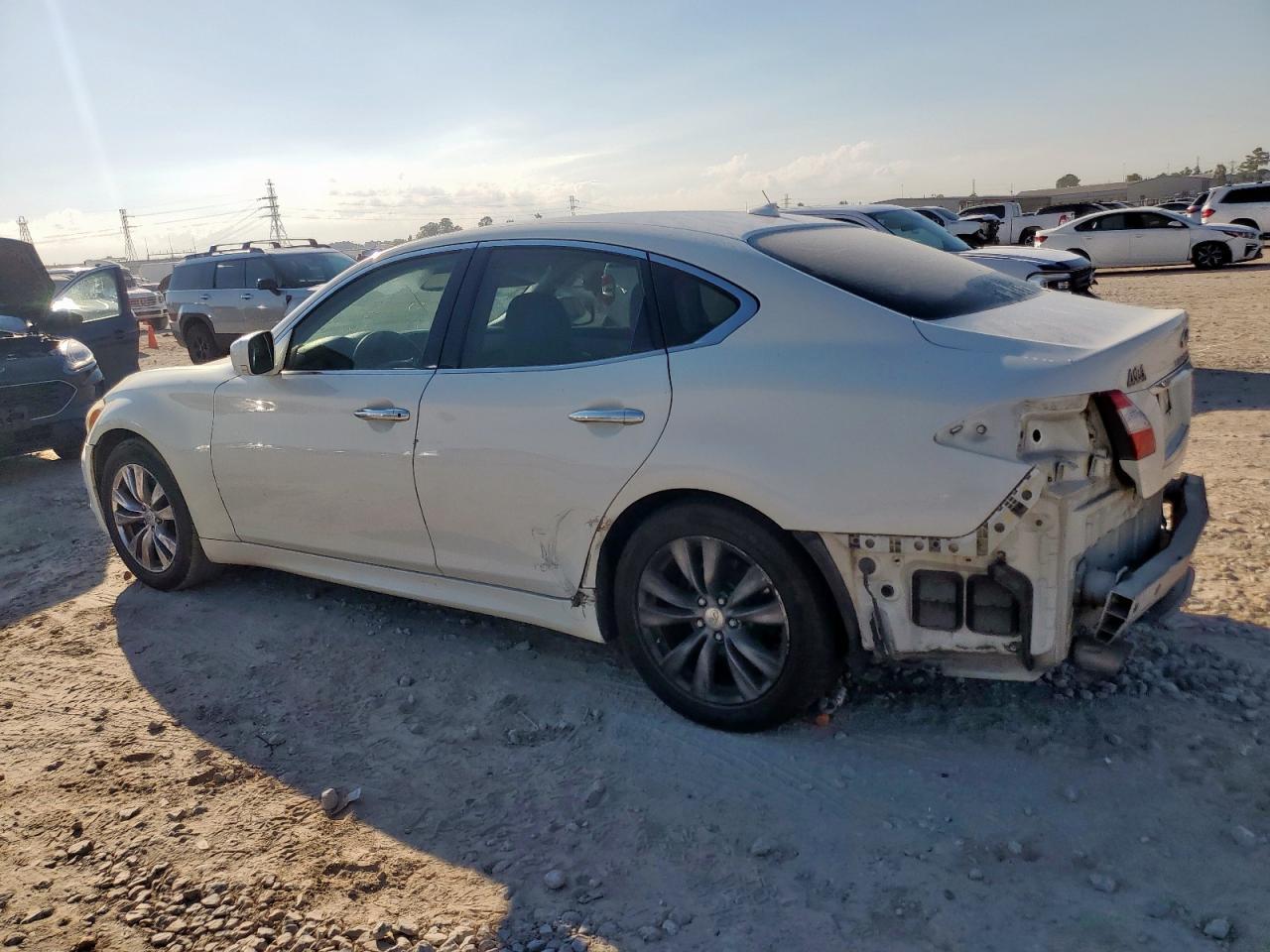 2011 Infiniti M37 - Фото 2