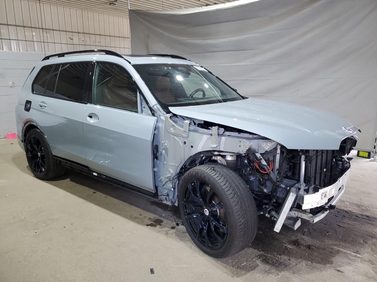 2023 BMW X7 M60I - Image 4