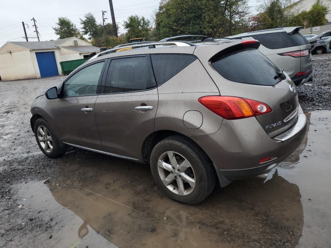 2010 Nissan Murano S - Фото 2