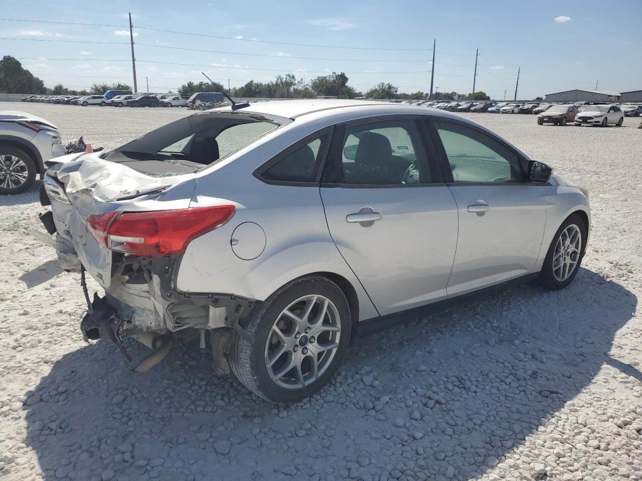 2015 Ford Focus Se - Фото 3