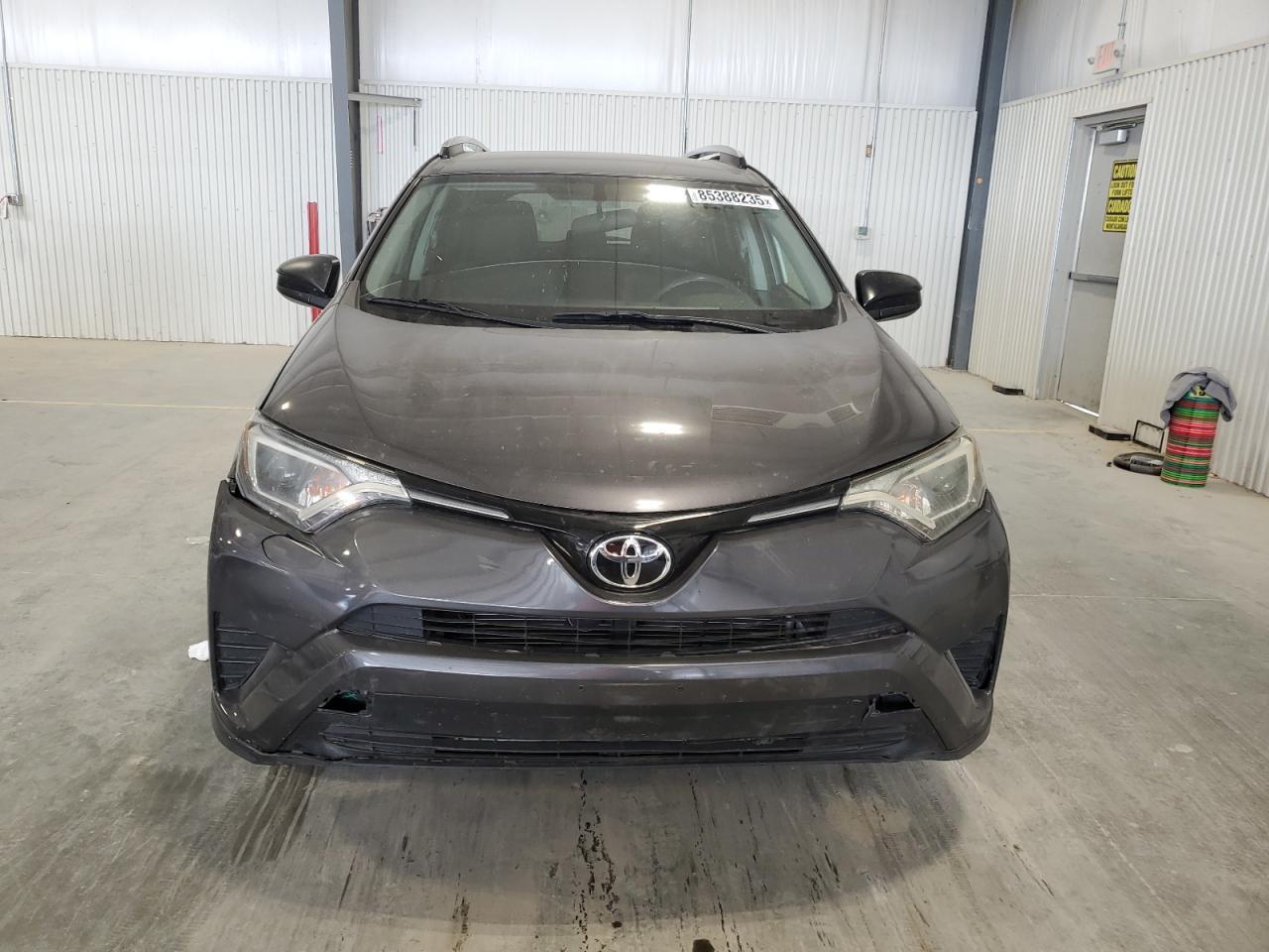 2016 Toyota Rav4 Le - Image 5