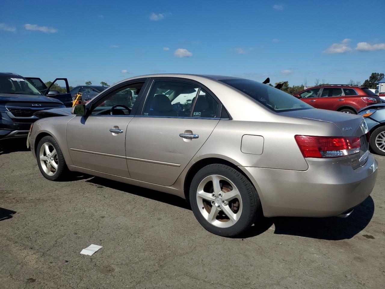 2007 Hyundai Sonata Se - Image 2