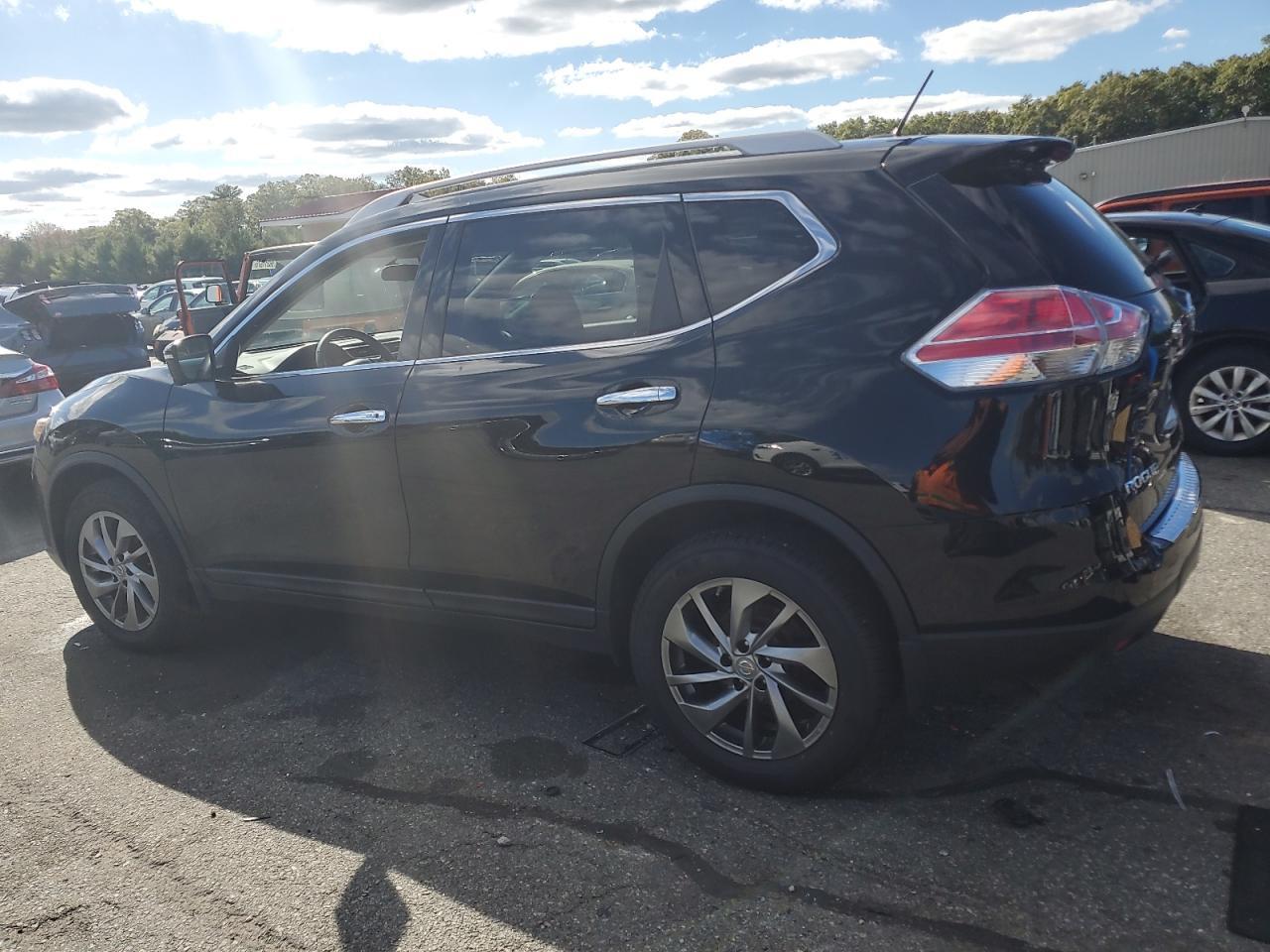 2015 Nissan Rogue S - Фото 2