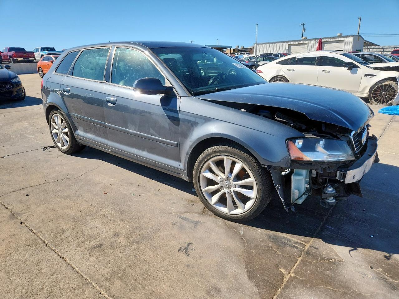 2013 Audi A3 Premium - Image 4