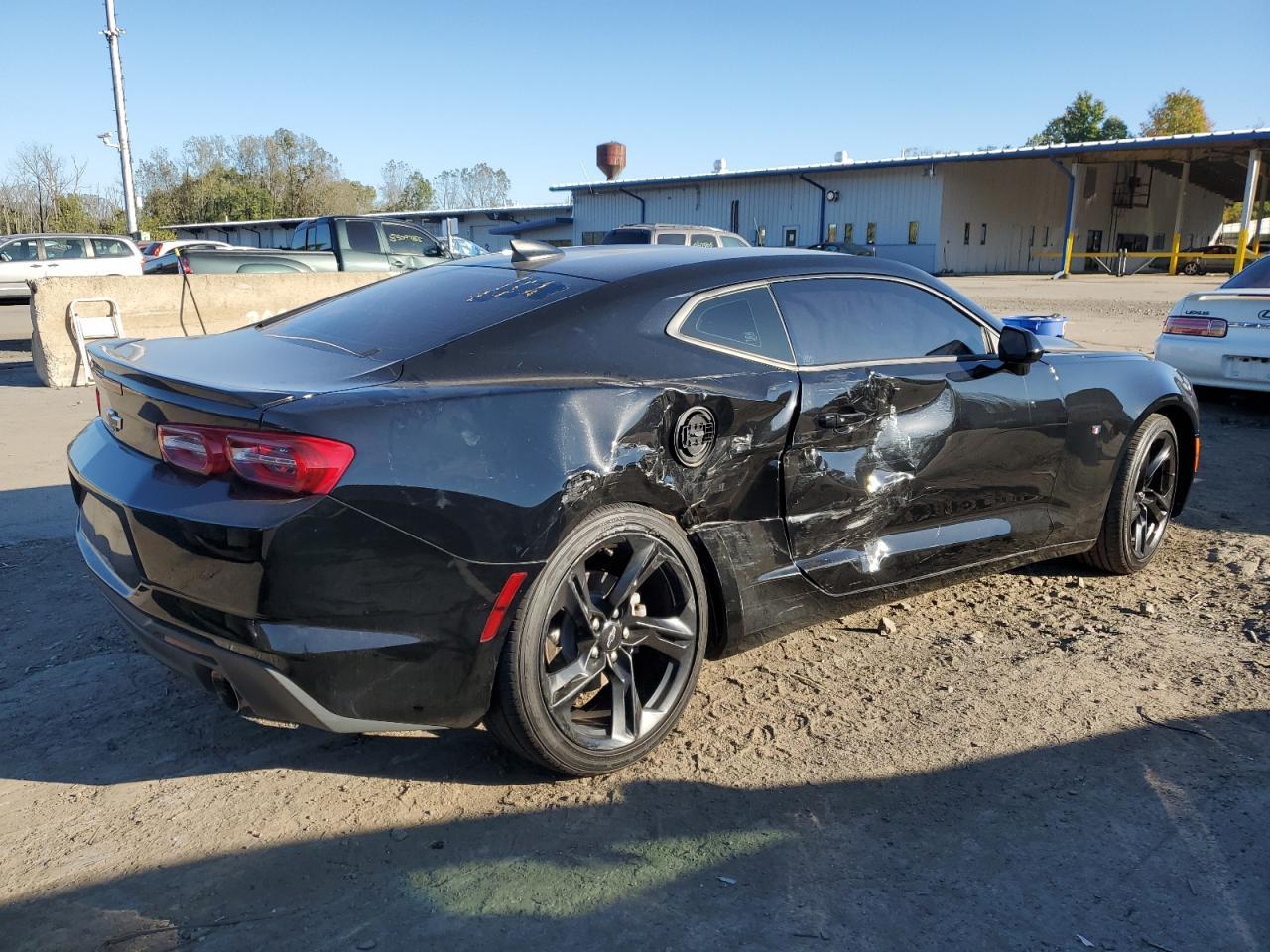 2021 Chevrolet Camaro Ls - Фото 3
