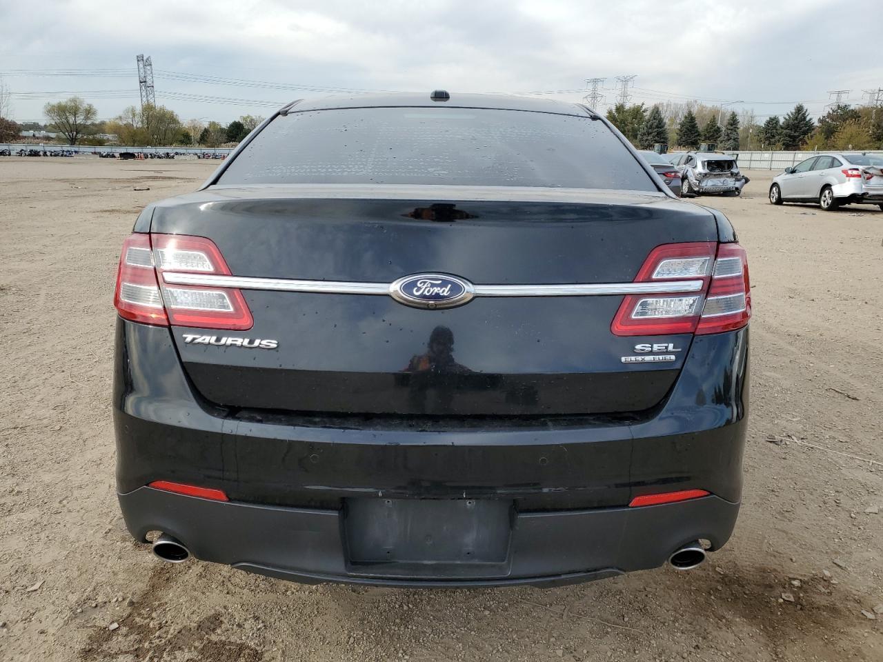 2016 Ford Taurus Sel - Image 6