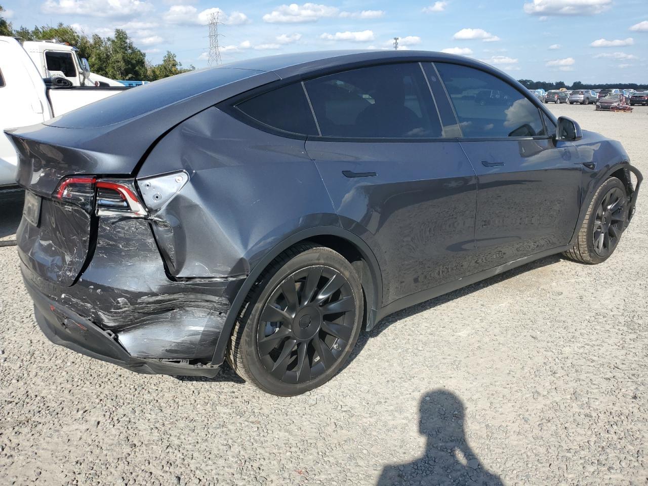 2022 Tesla Model Y - Фото 3
