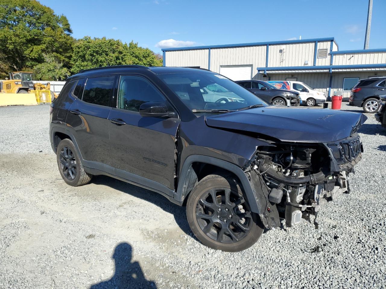2022 Jeep Compass Latitude - Image 4