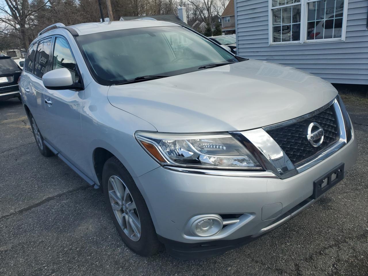 2016 Nissan Pathfinder S