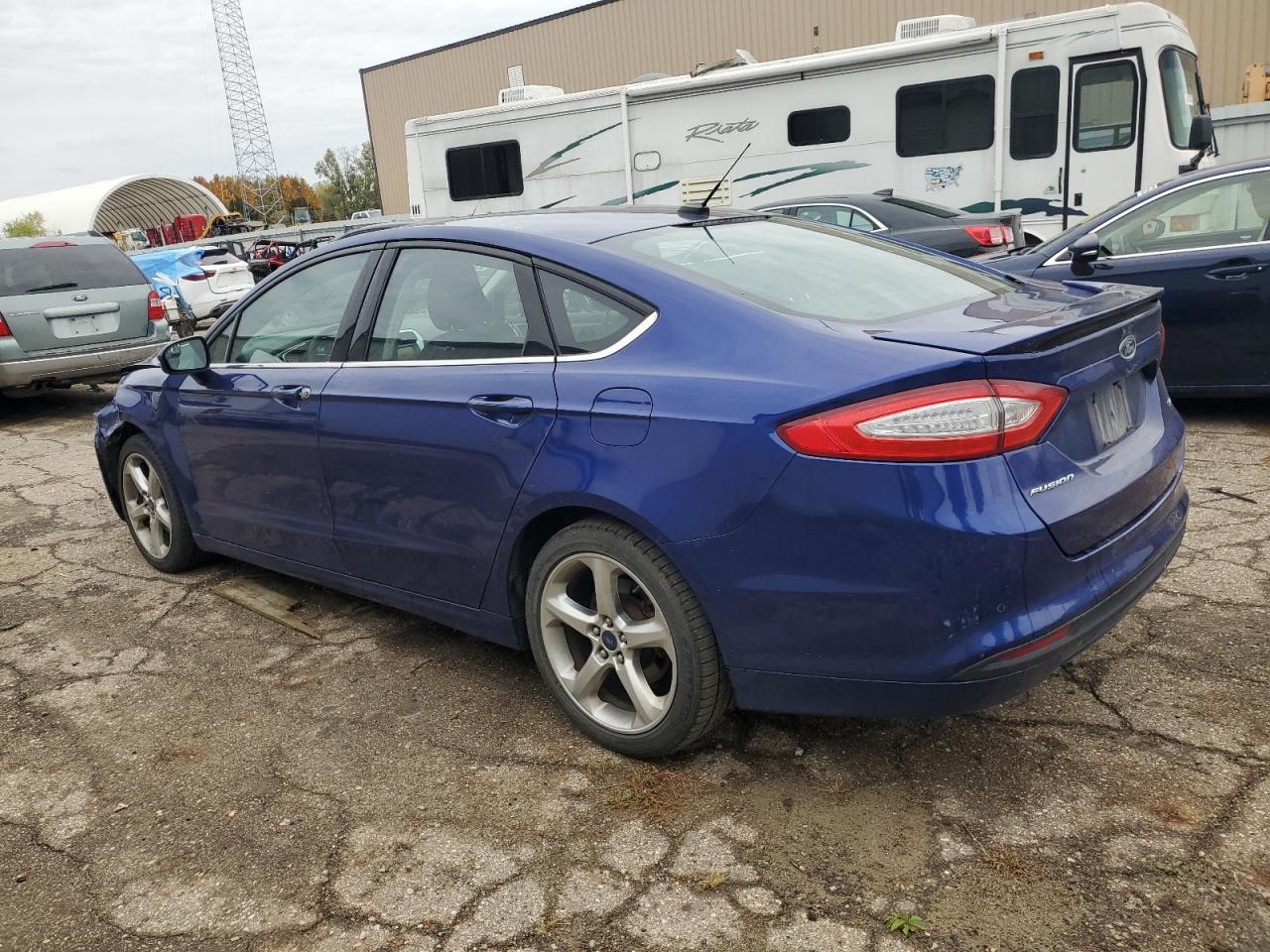 2016 Ford Fusion Se - Фото 2