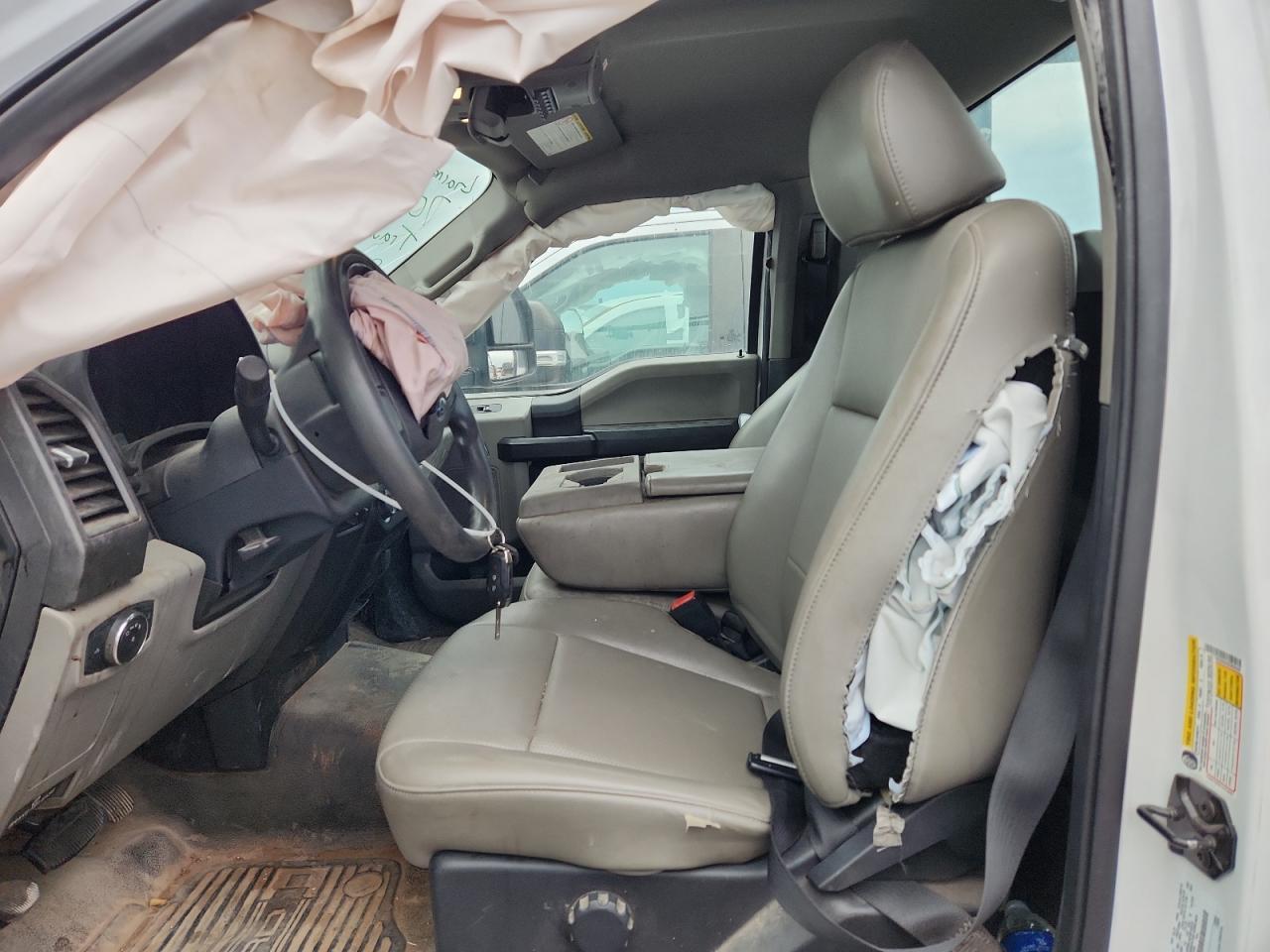 2022 Ford F250 Super Duty - Фото 7