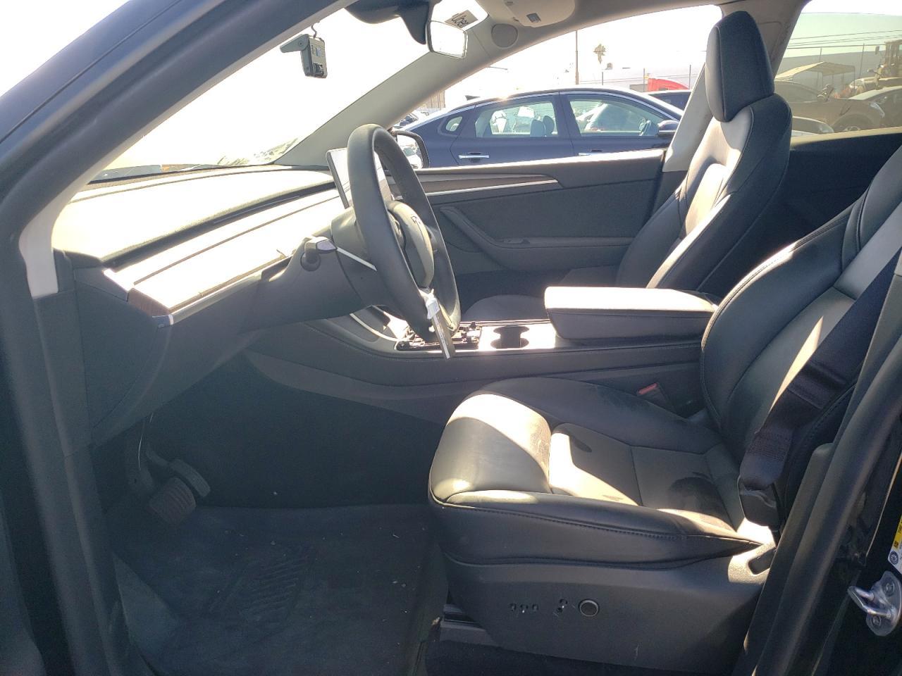 2024 Tesla Y - Image 7