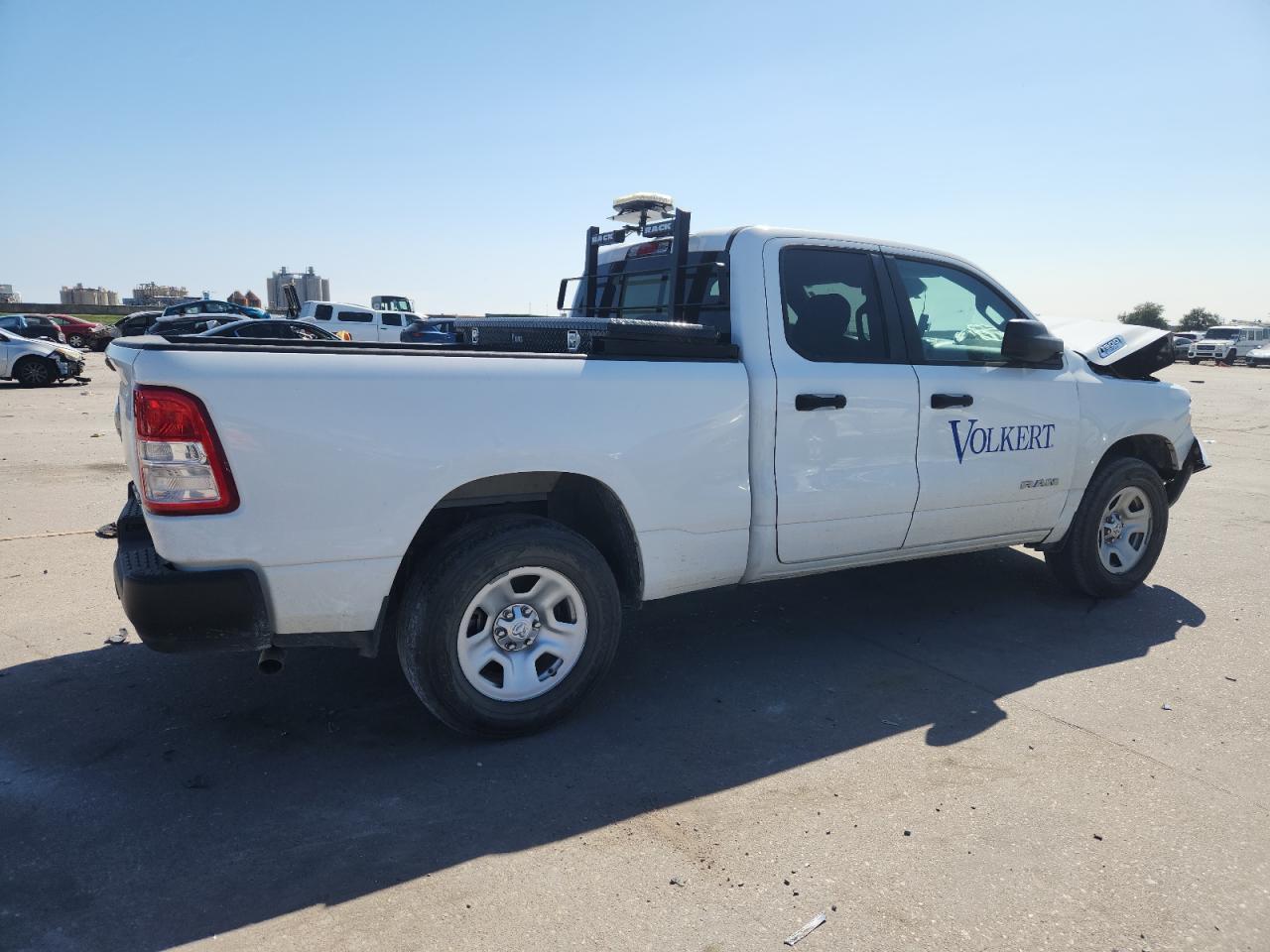 2022 Ram 1500 Tradesman - Фото 3