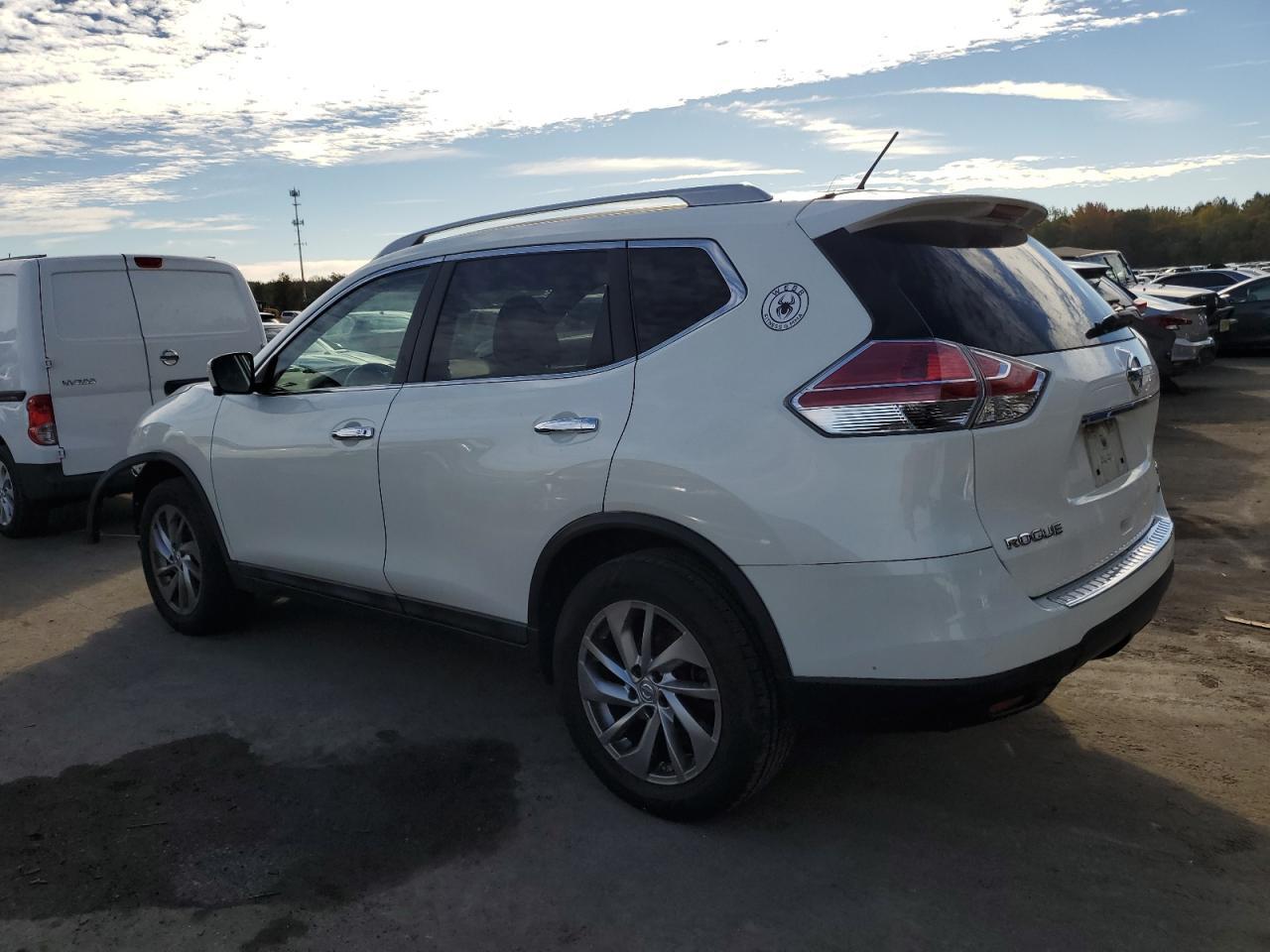 2014 Nissan Rogue S - Фото 2