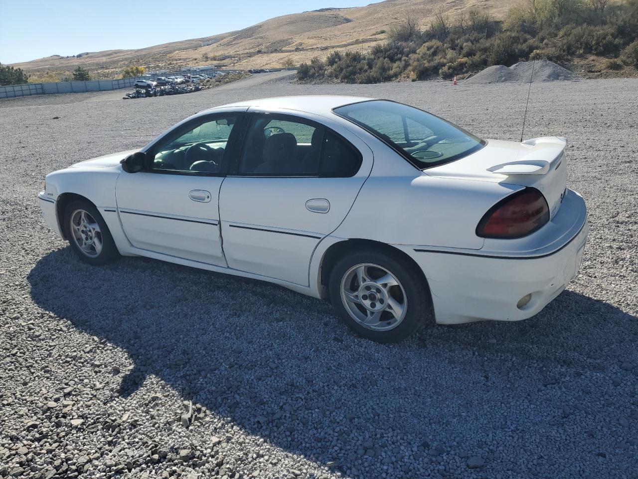 2004 Pontiac Grand Am Gt - Image 2