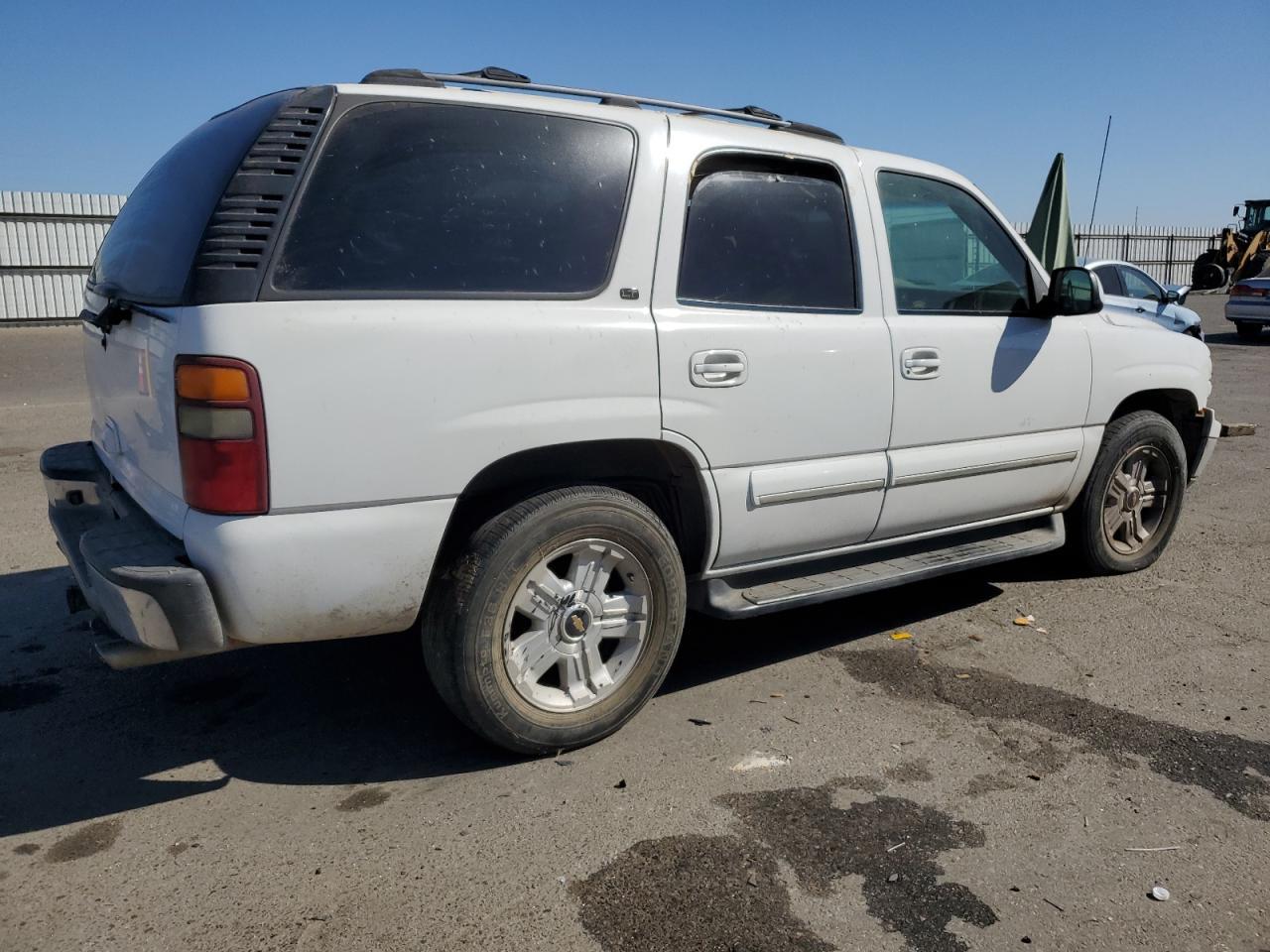 2002 Chevrolet Tahoe C1500 - Фото 3