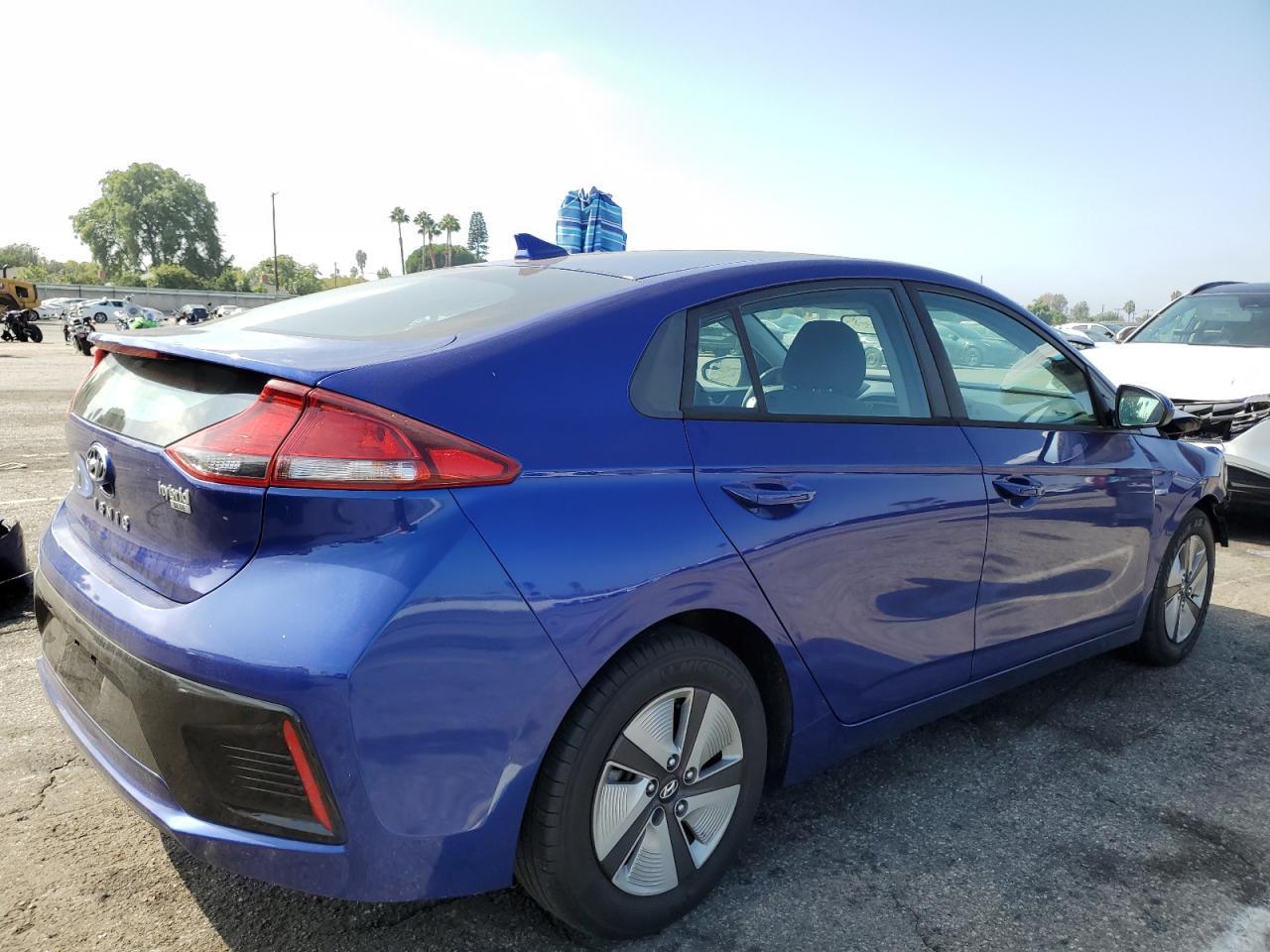 2019 Hyundai Ioniq Blue - Image 3