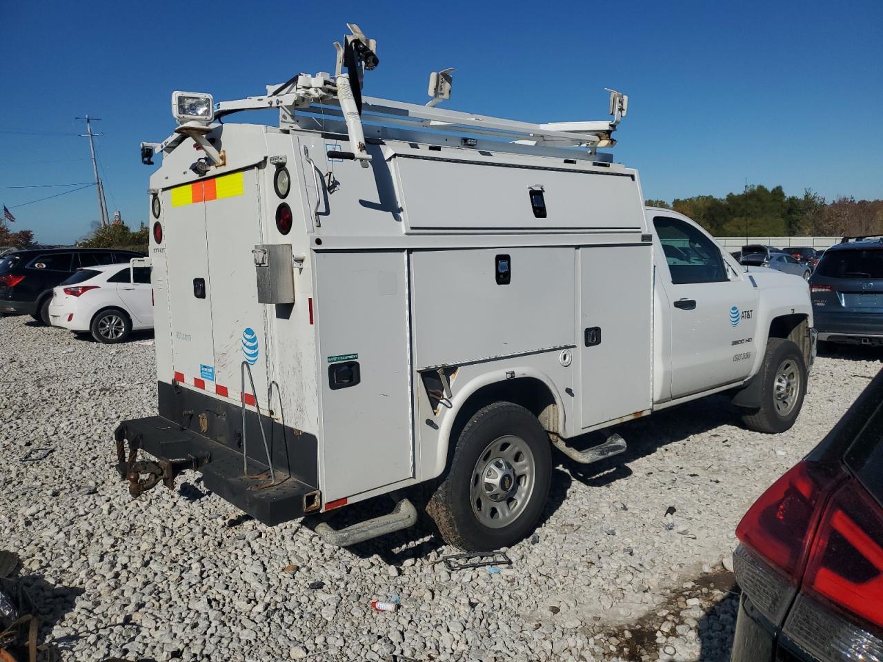 2017 Chevrolet Silverado C3500 - Фото 3