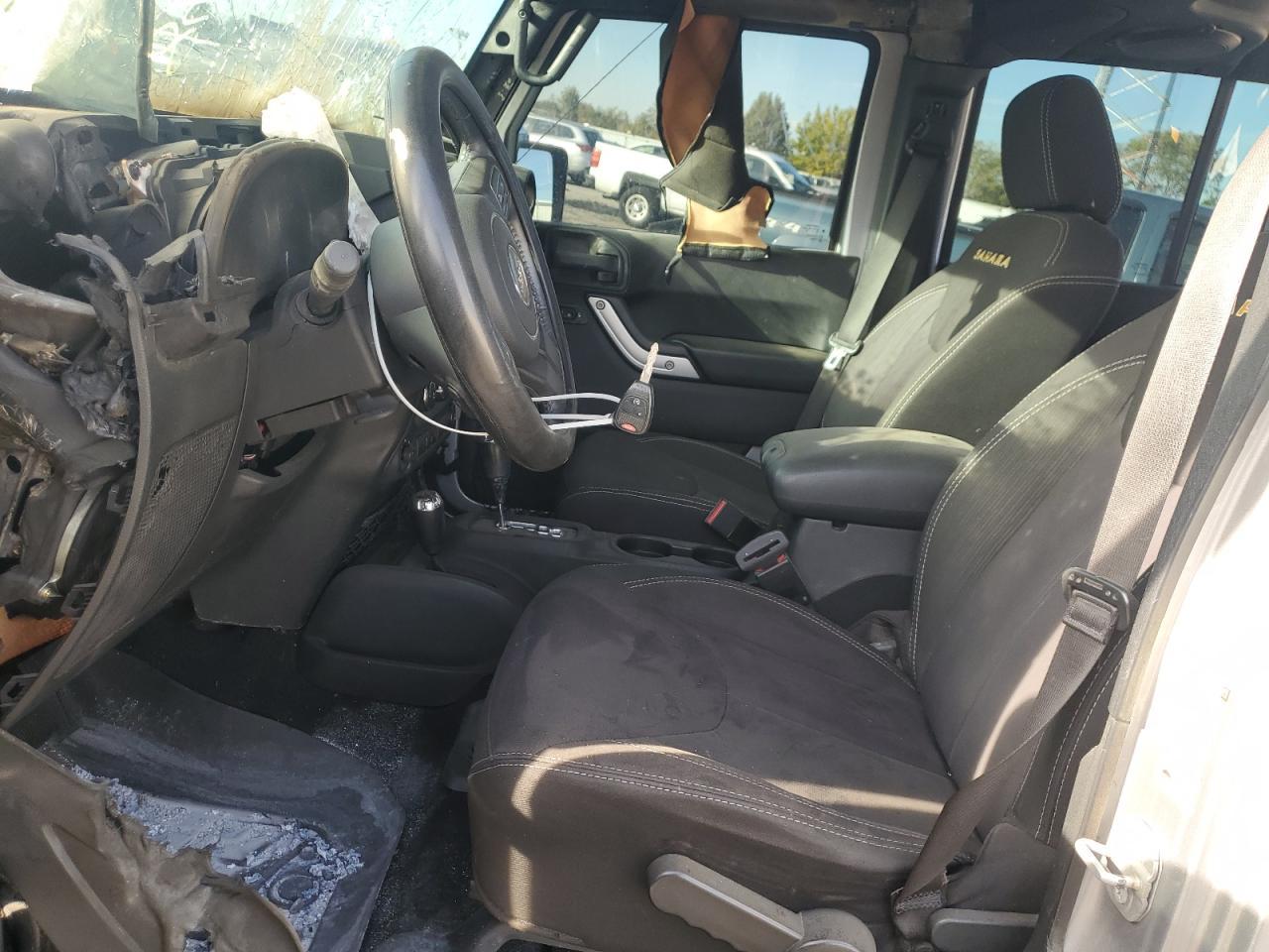 2014 Jeep Wrangler Unlimited Sahara - Фото 7