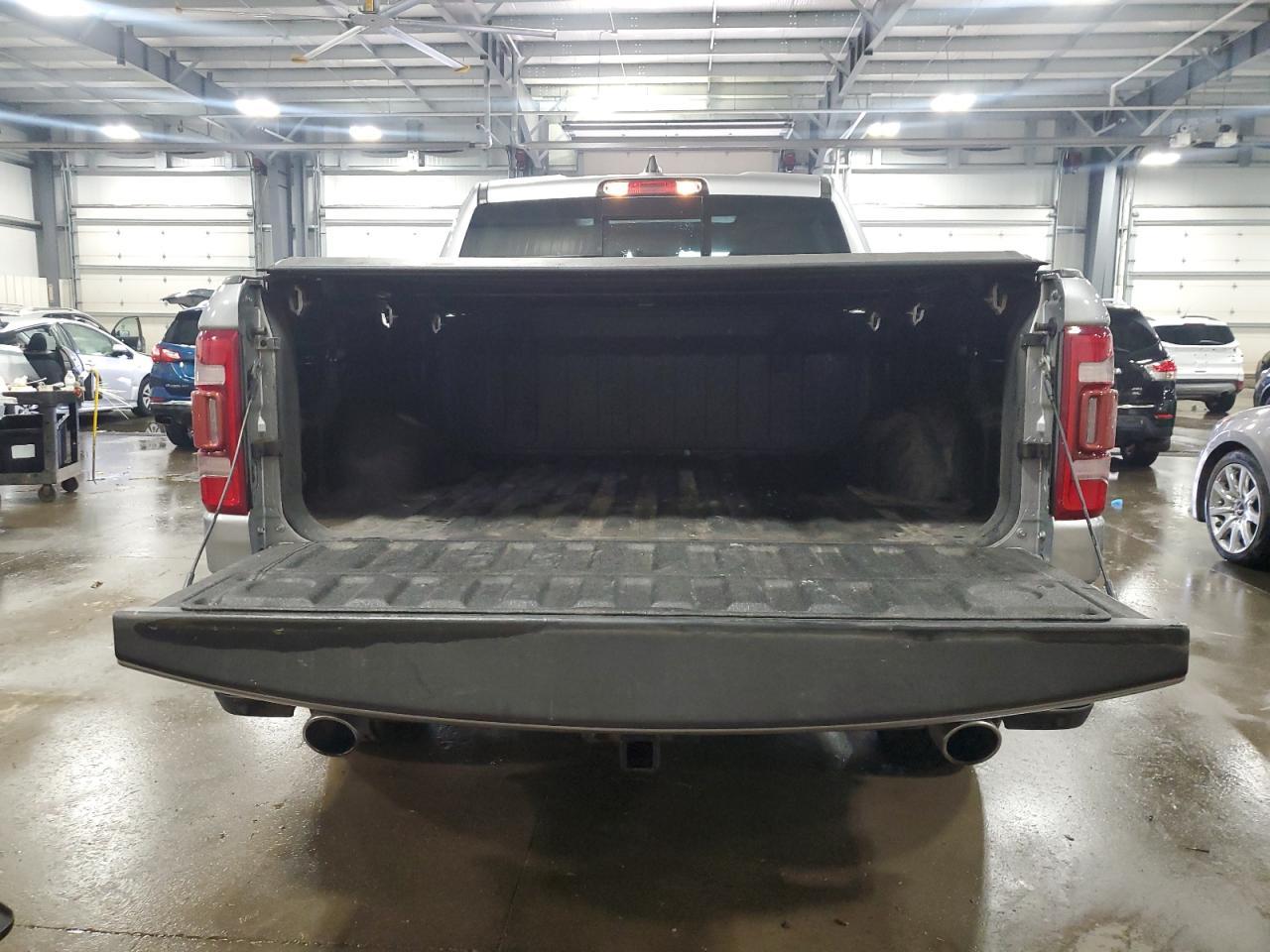 2019 Ram 1500 Laramie - Image 6