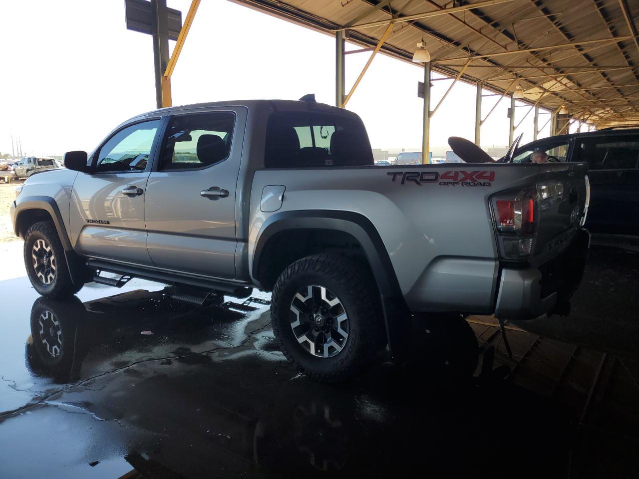 2022 Toyota Tacoma Double Cab - Фото 2