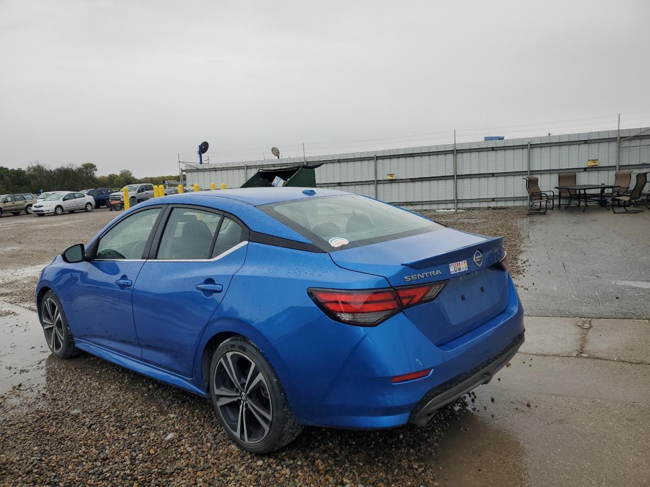 2021 Nissan Sentra Sr - Image 2