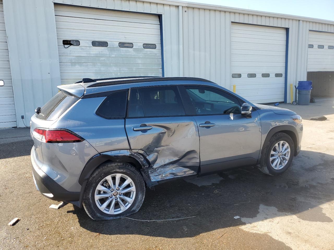2025 Toyota Corolla Cross Le - Image 3