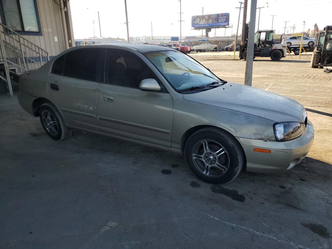 2003 Hyundai Elantra - Фото 4