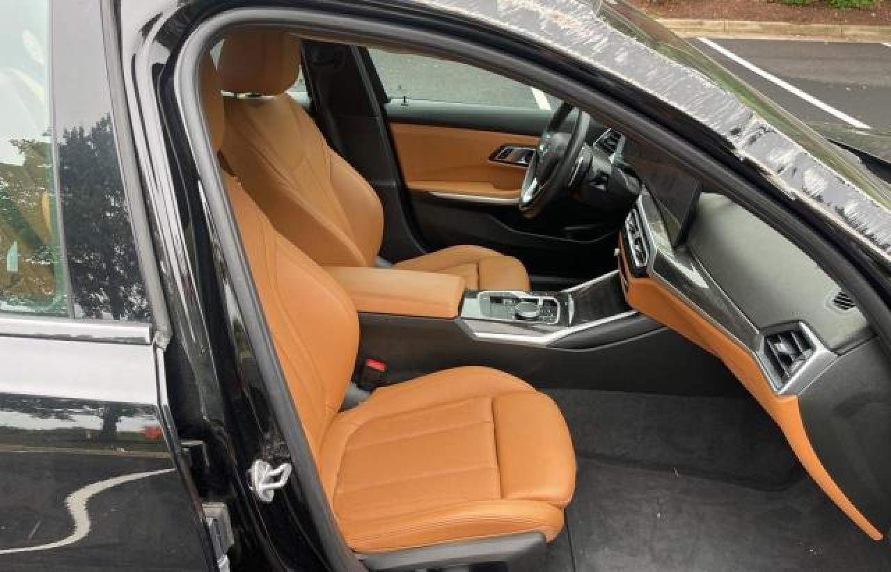 2023 BMW 330Xi - Image 5