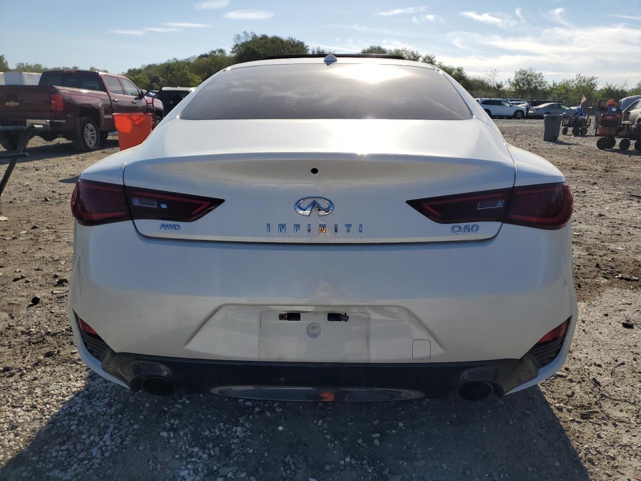 2018 Infiniti Q60 Luxe 300 - Фото 6