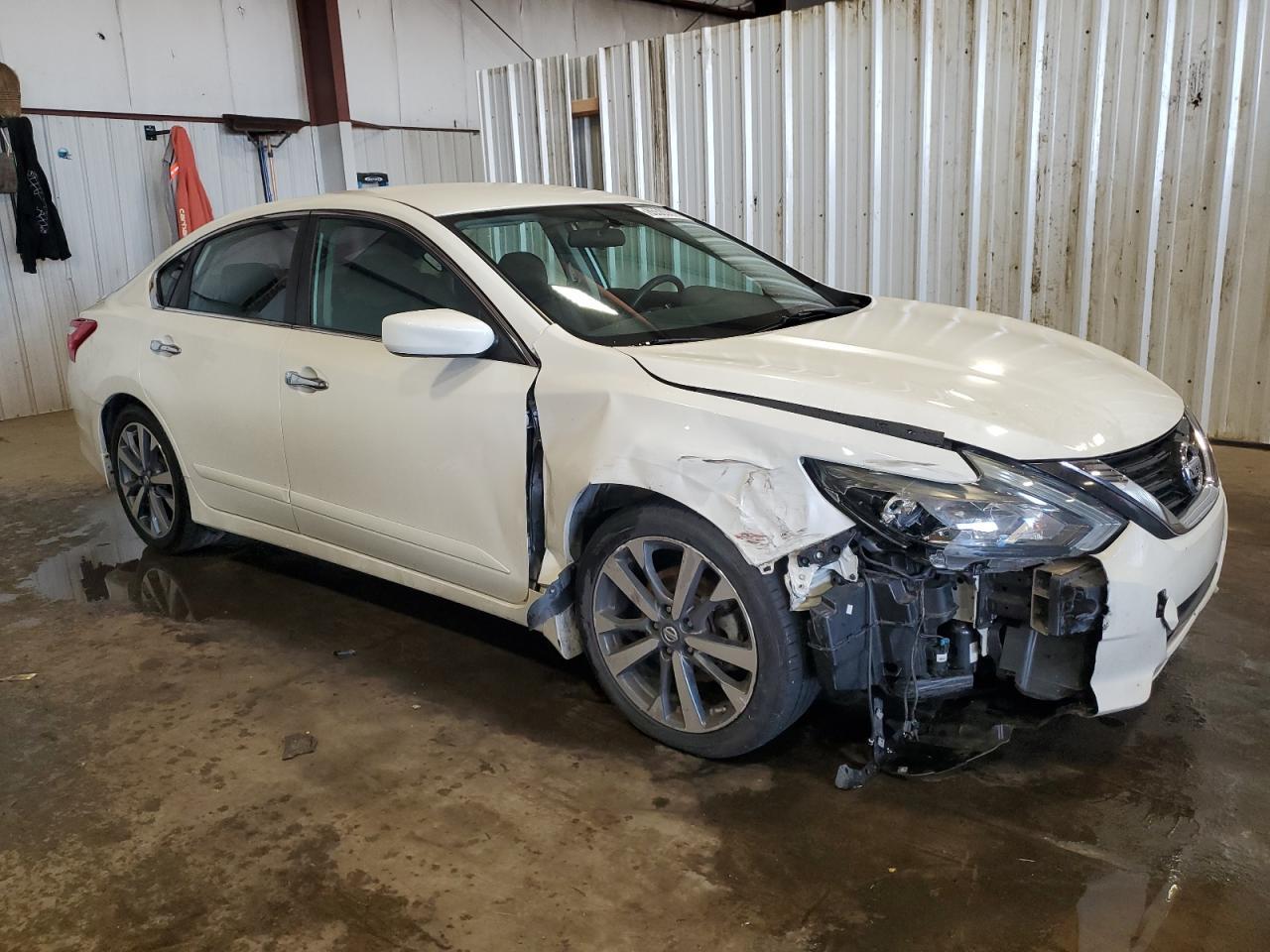 2016 Nissan Altima 2.5 - Image 4