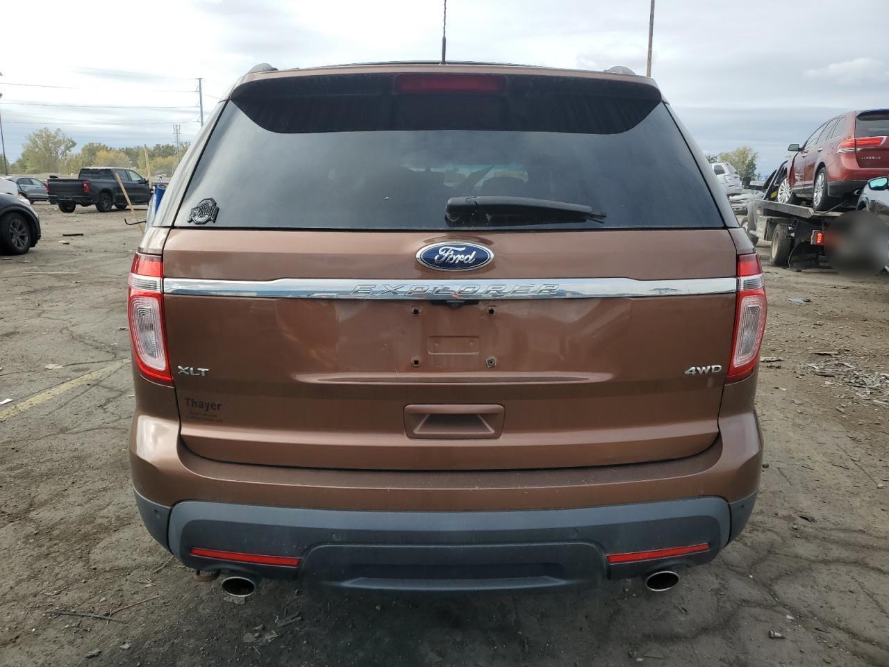 2014 Ford Explorer - Фото 6