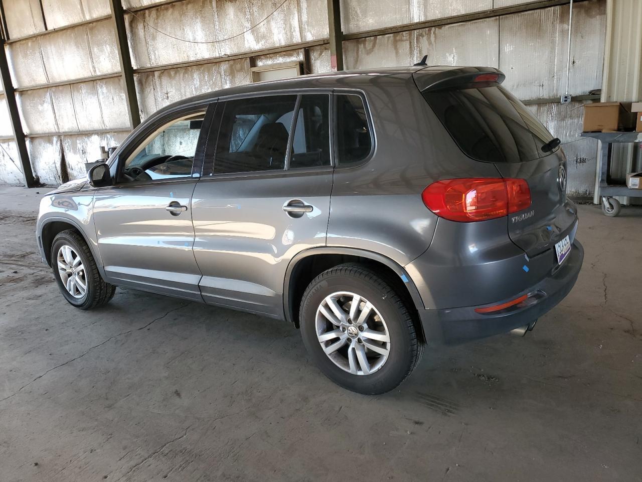 2013 Volkswagen Tiguan S - Фото 2