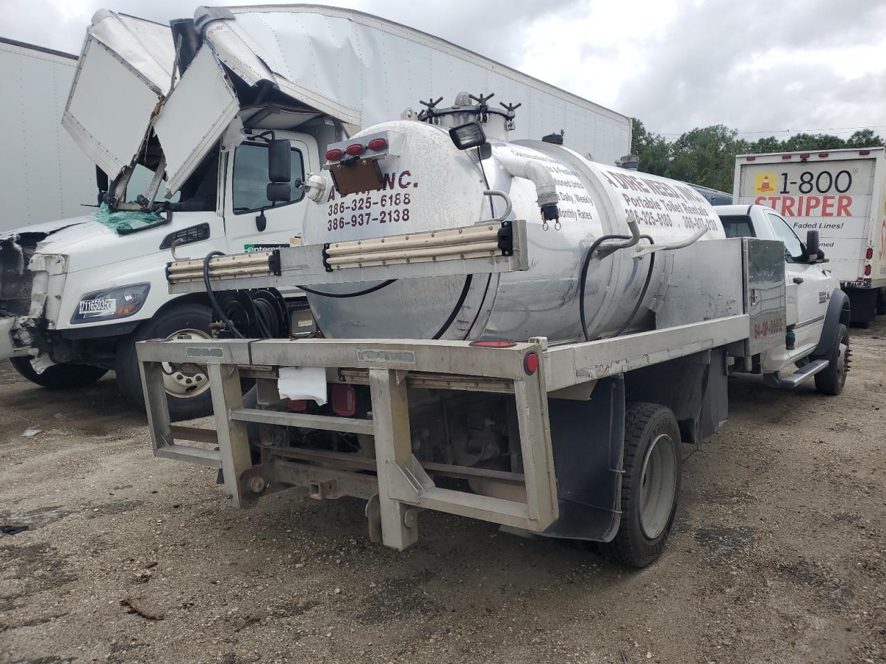 2017 Ram 5500 - Image 3