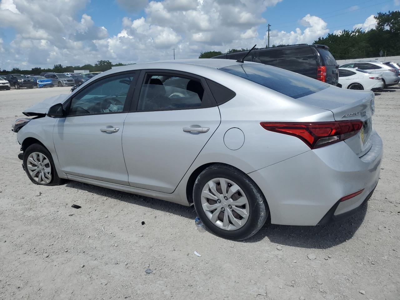 2020 Hyundai Accent Se - Фото 2