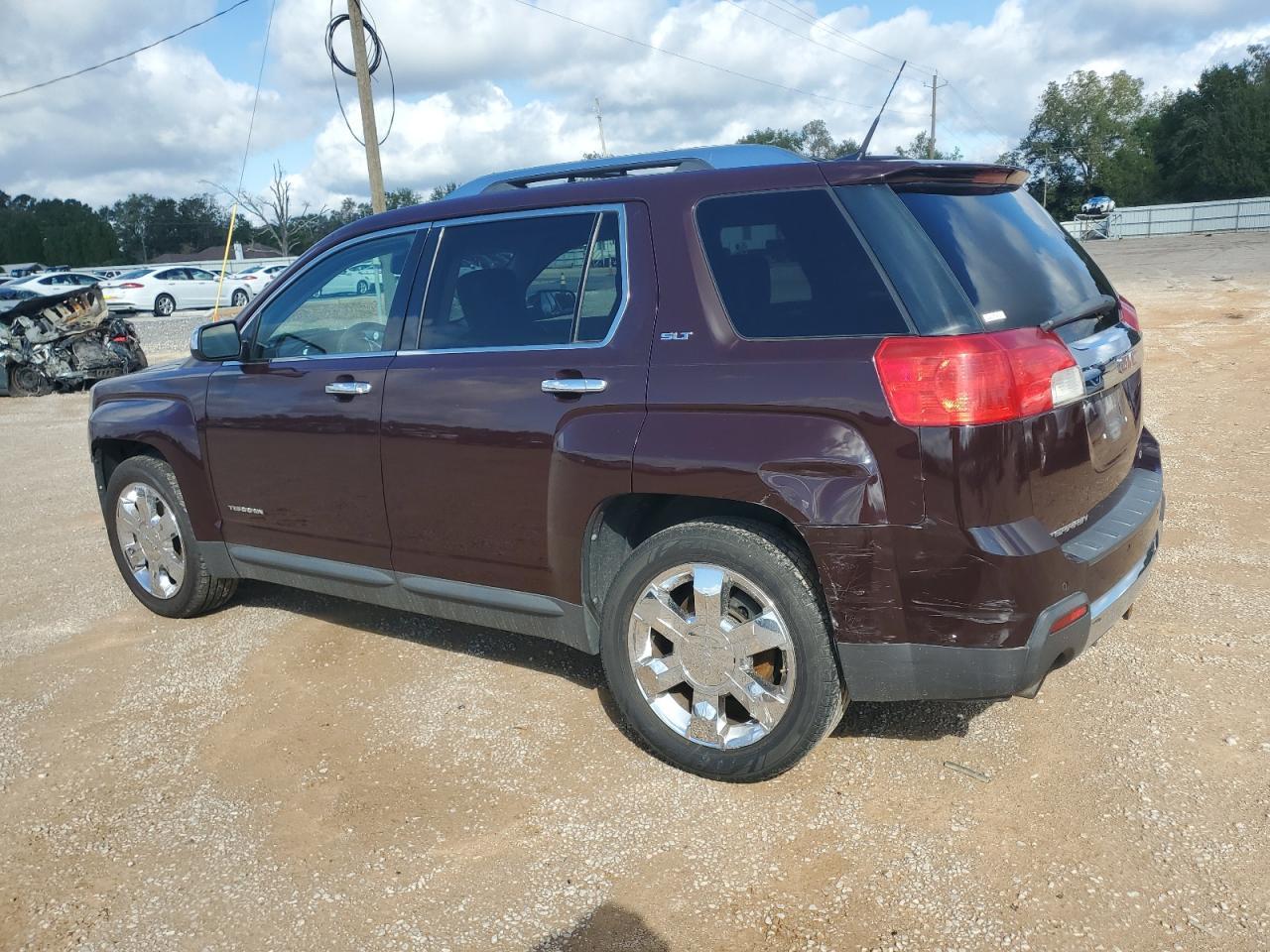 2011 GMC Terrain Slt - Image 2