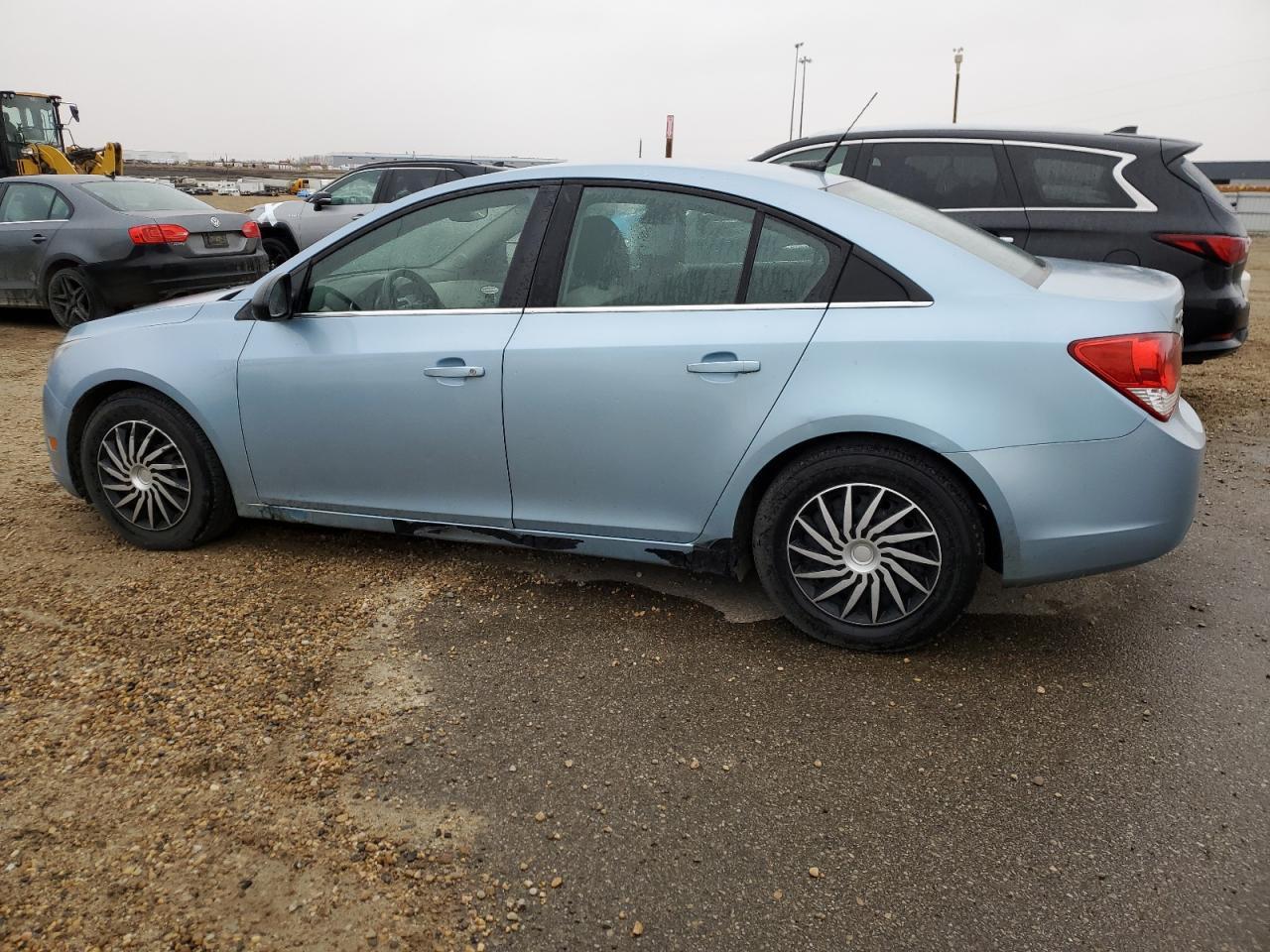 2011 Chevrolet Cruze Ls - Фото 2