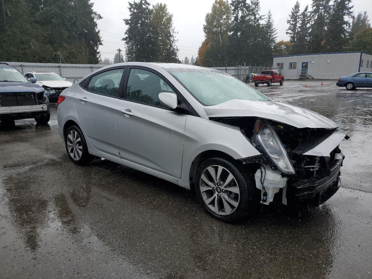 2017 Hyundai Accent Se - Фото 4