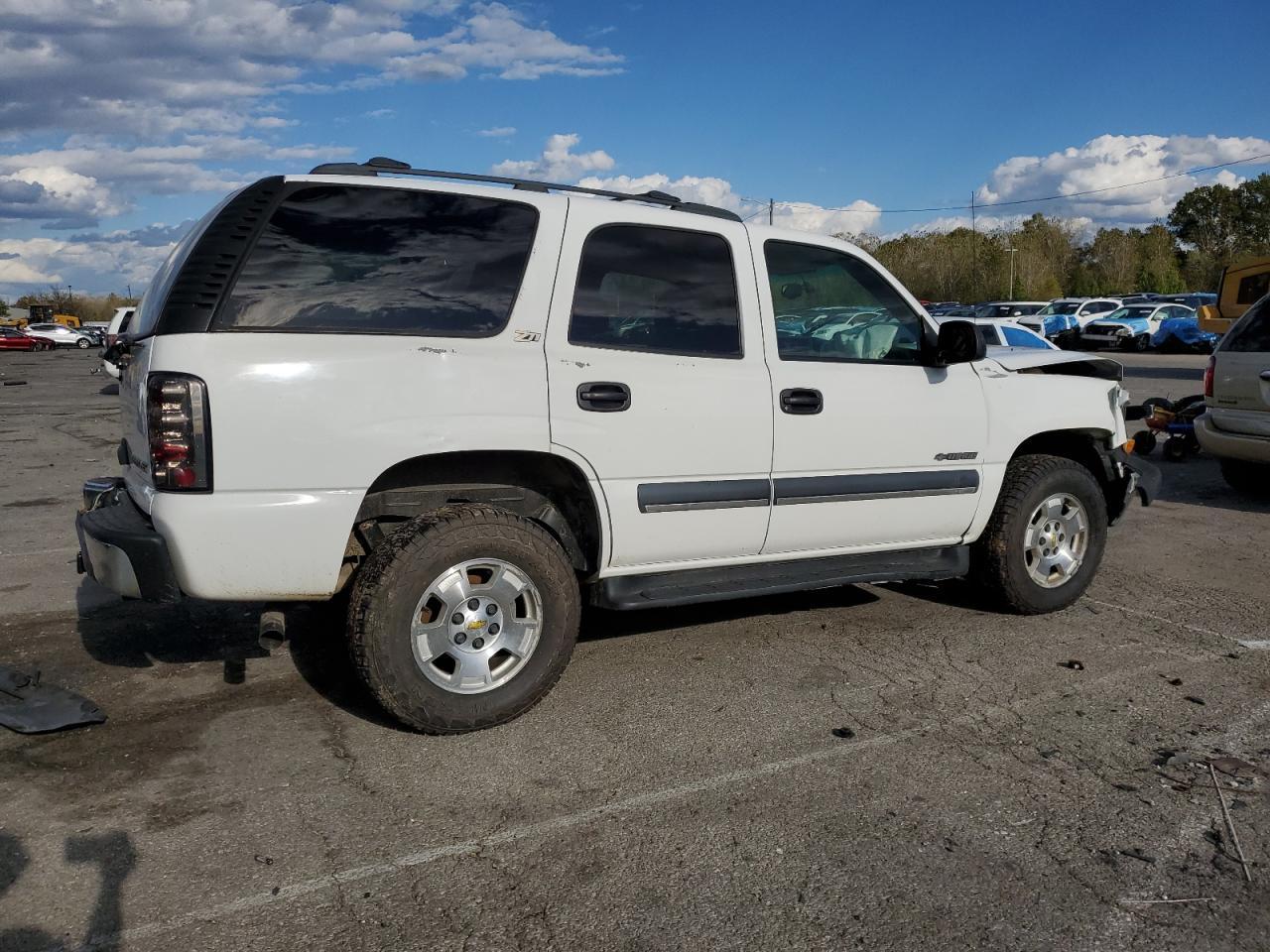 2002 Chevrolet Tahoe K1500 - Фото 3