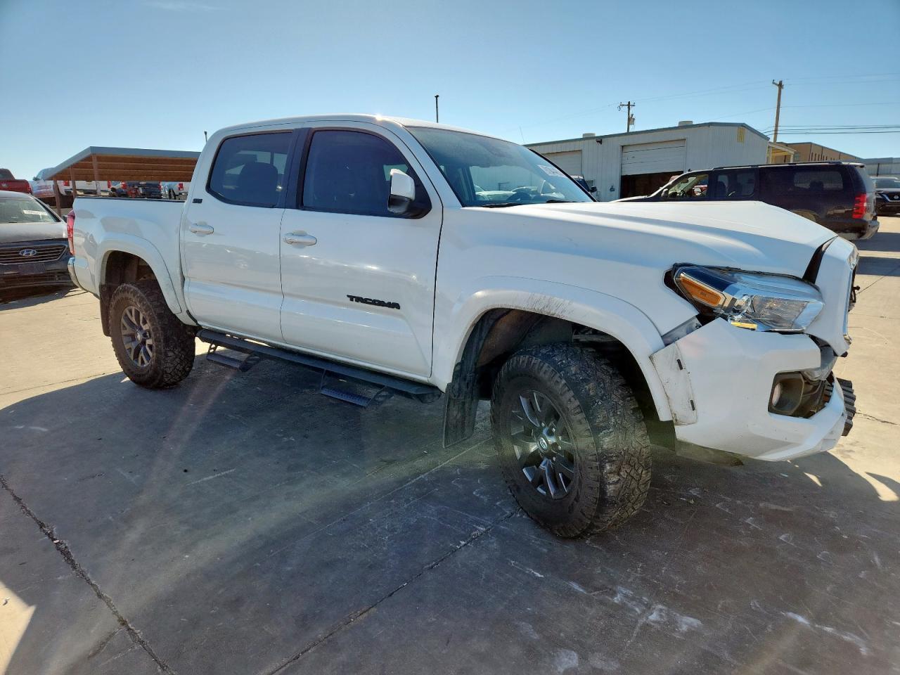 2023 Toyota Tacoma Double Cab - Image 4