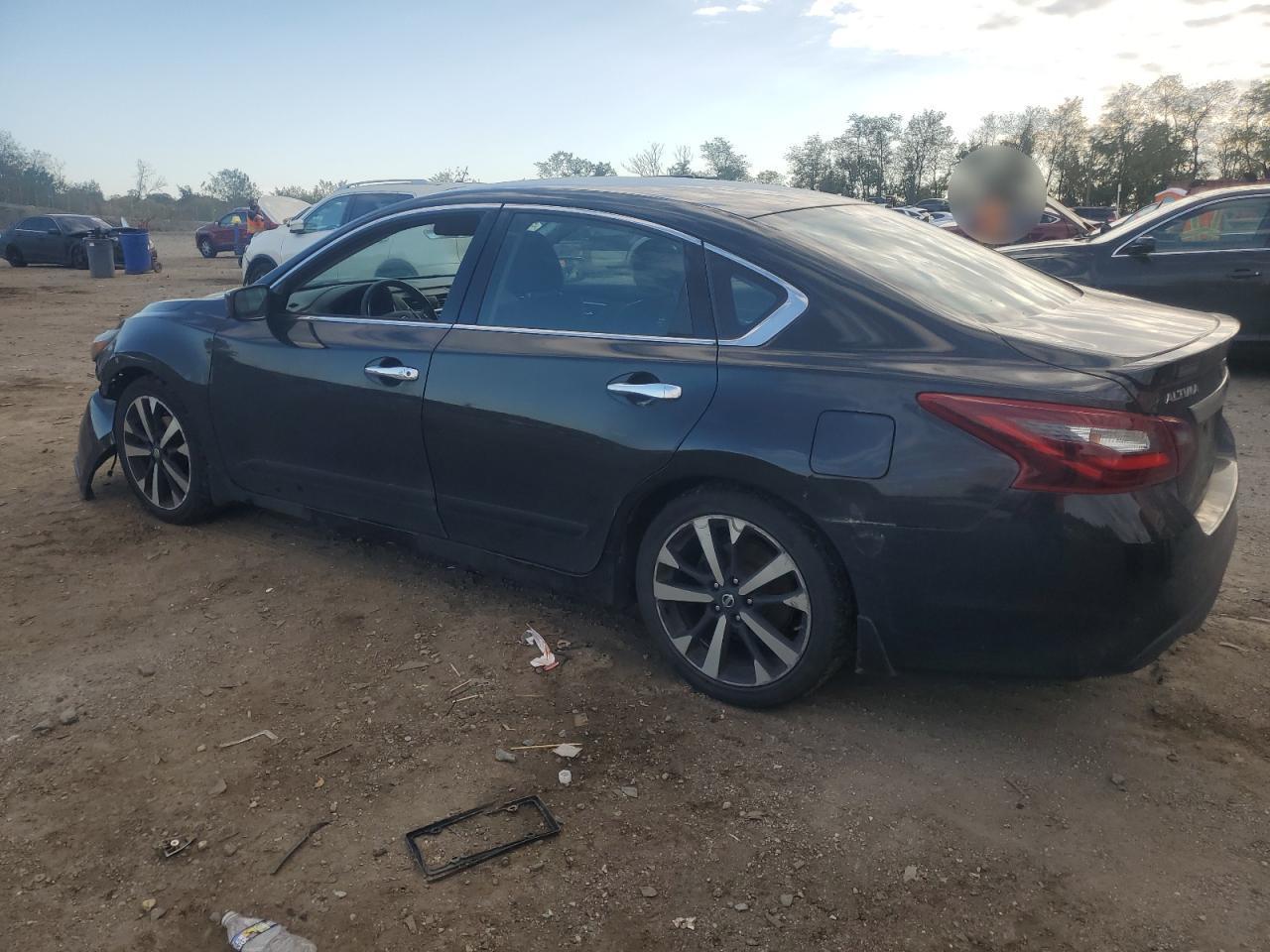 2018 Nissan Altima 2.5 - Image 2