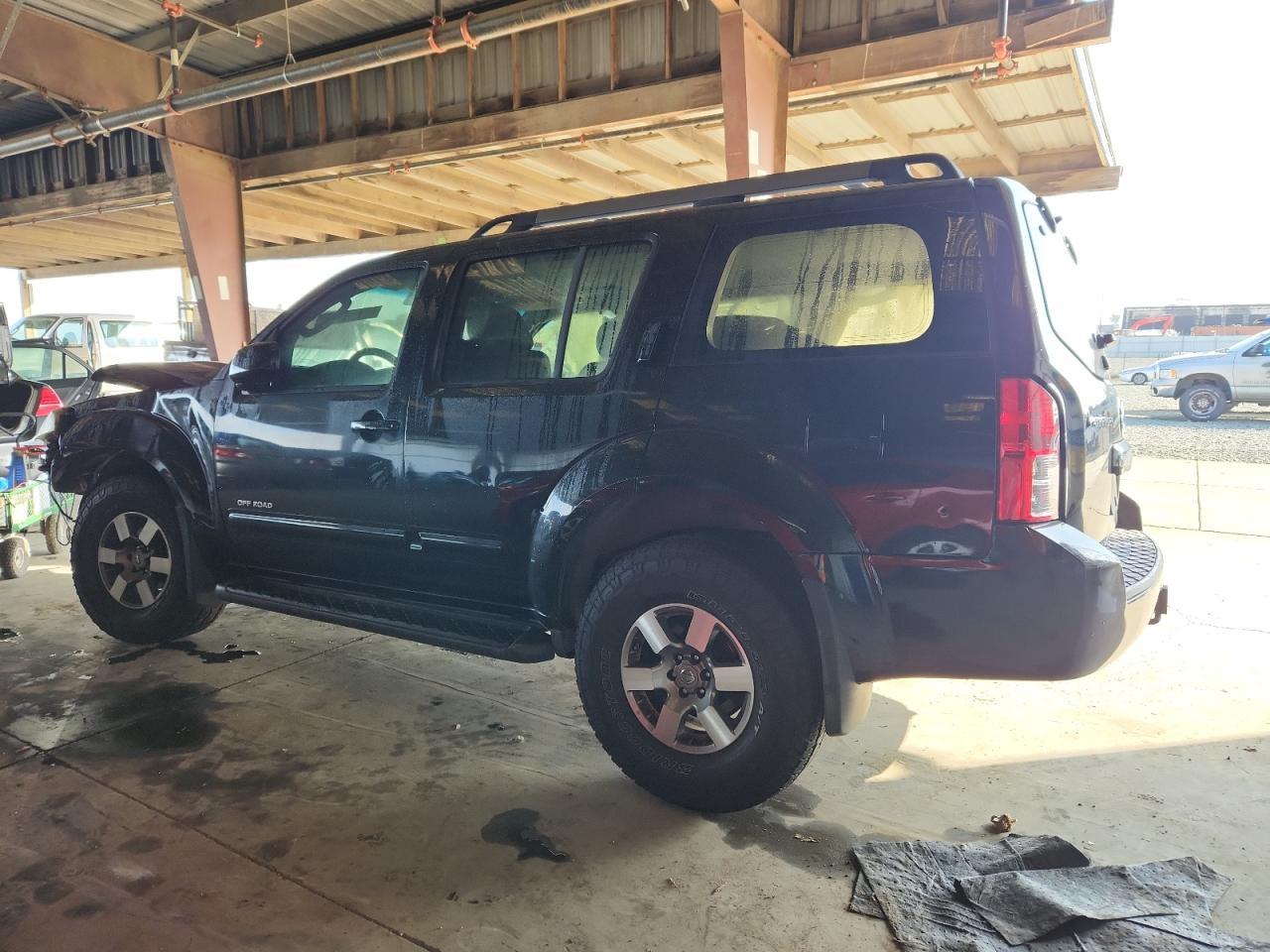 2008 Nissan Pathfinder S - Image 2