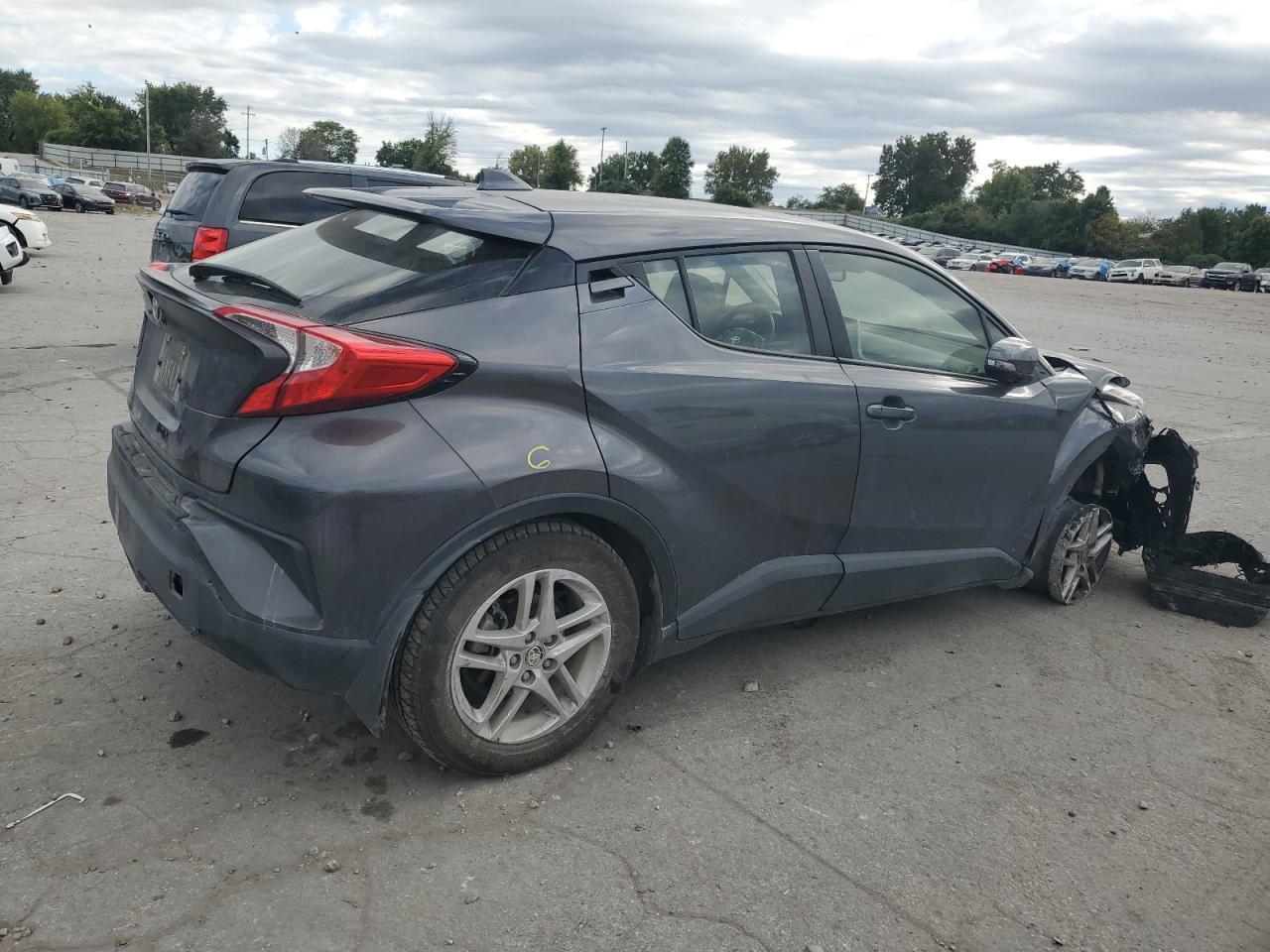 2021 Toyota C-Hr Xle - Image 3