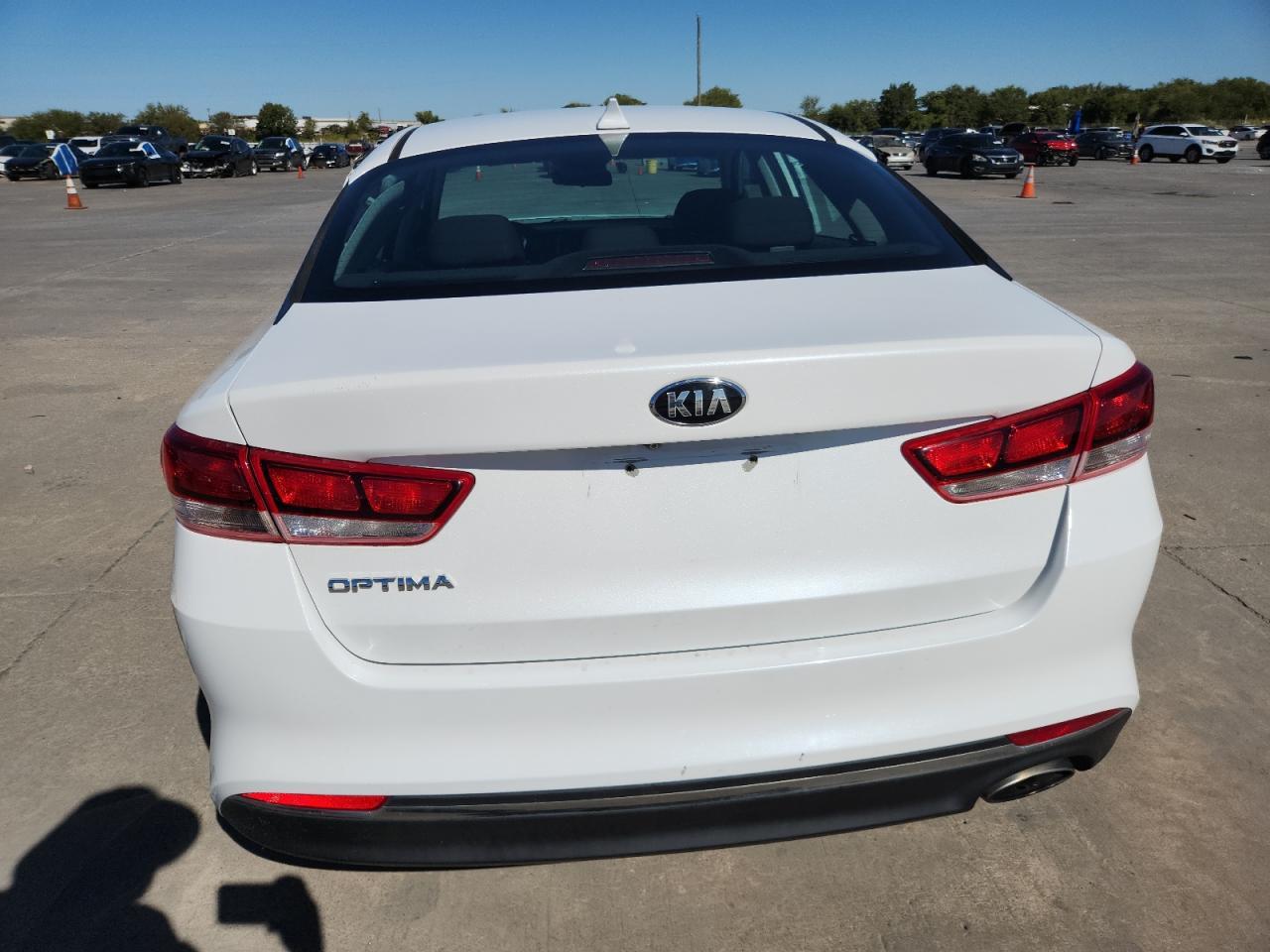 2017 Kia Optima Lx - Фото 6