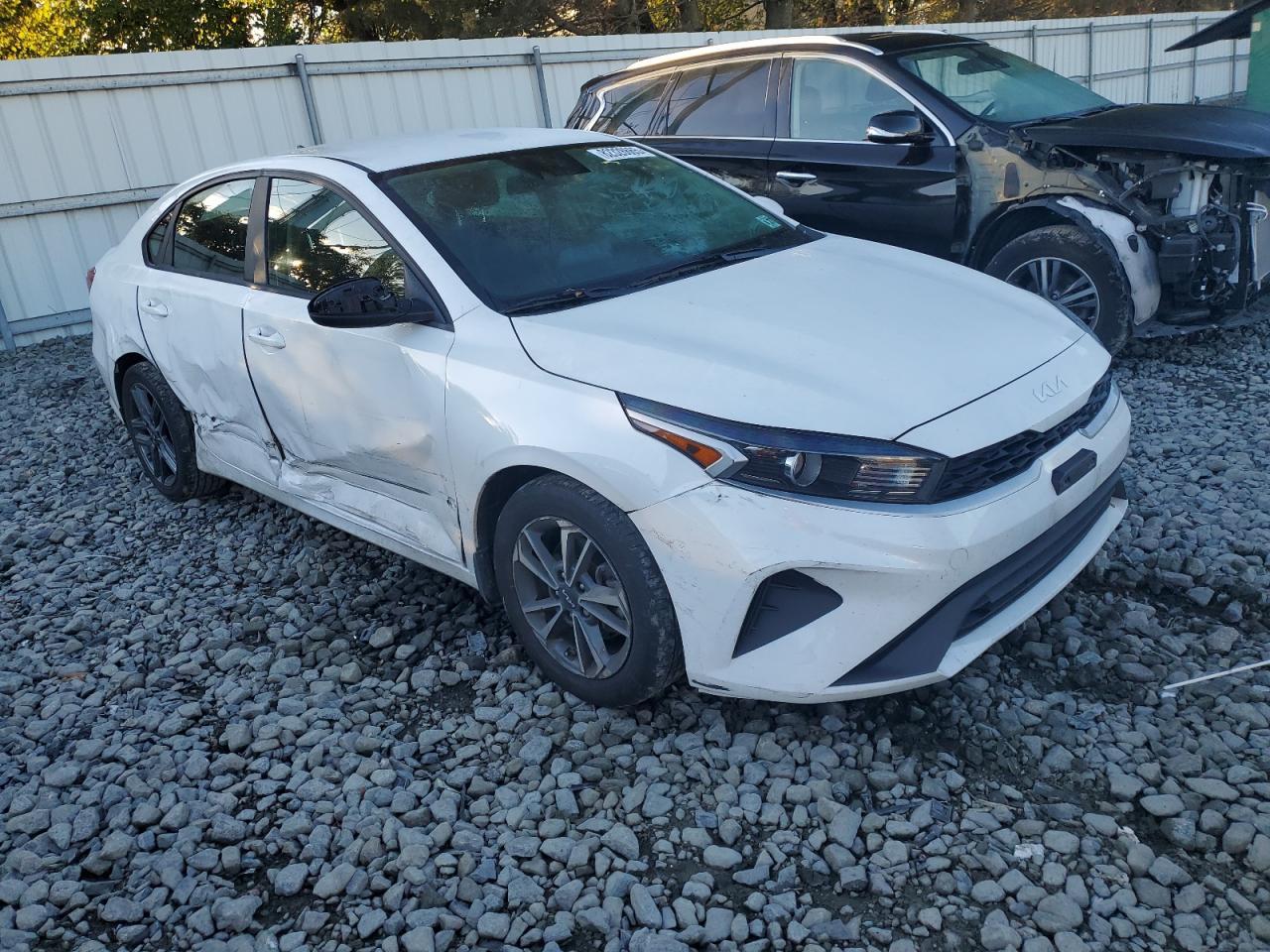 2023 Kia Forte Lx - Image 4