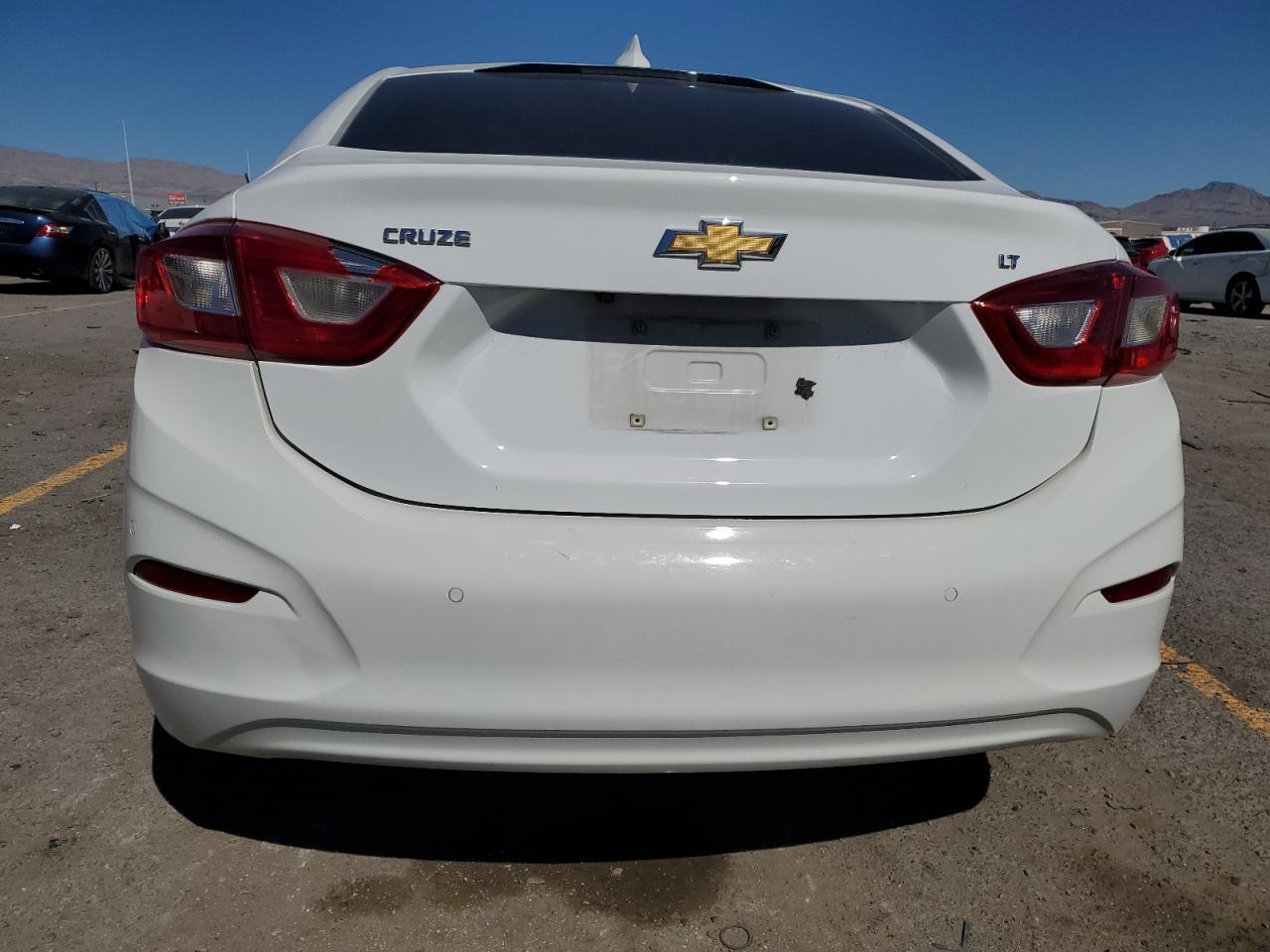 2019 Chevrolet Cruze Lt - Image 6